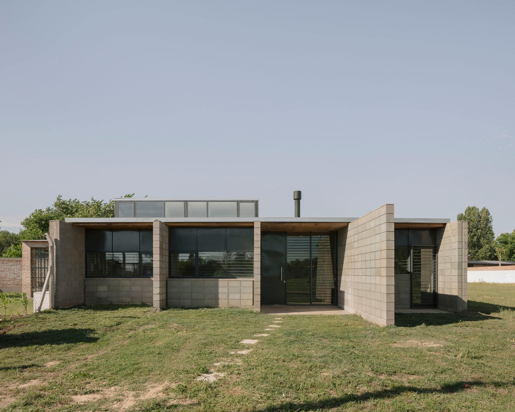 House for Juan and Laura by Atelier Atlantico: An Artisanal Brick Home Rooted in Argentine Memory