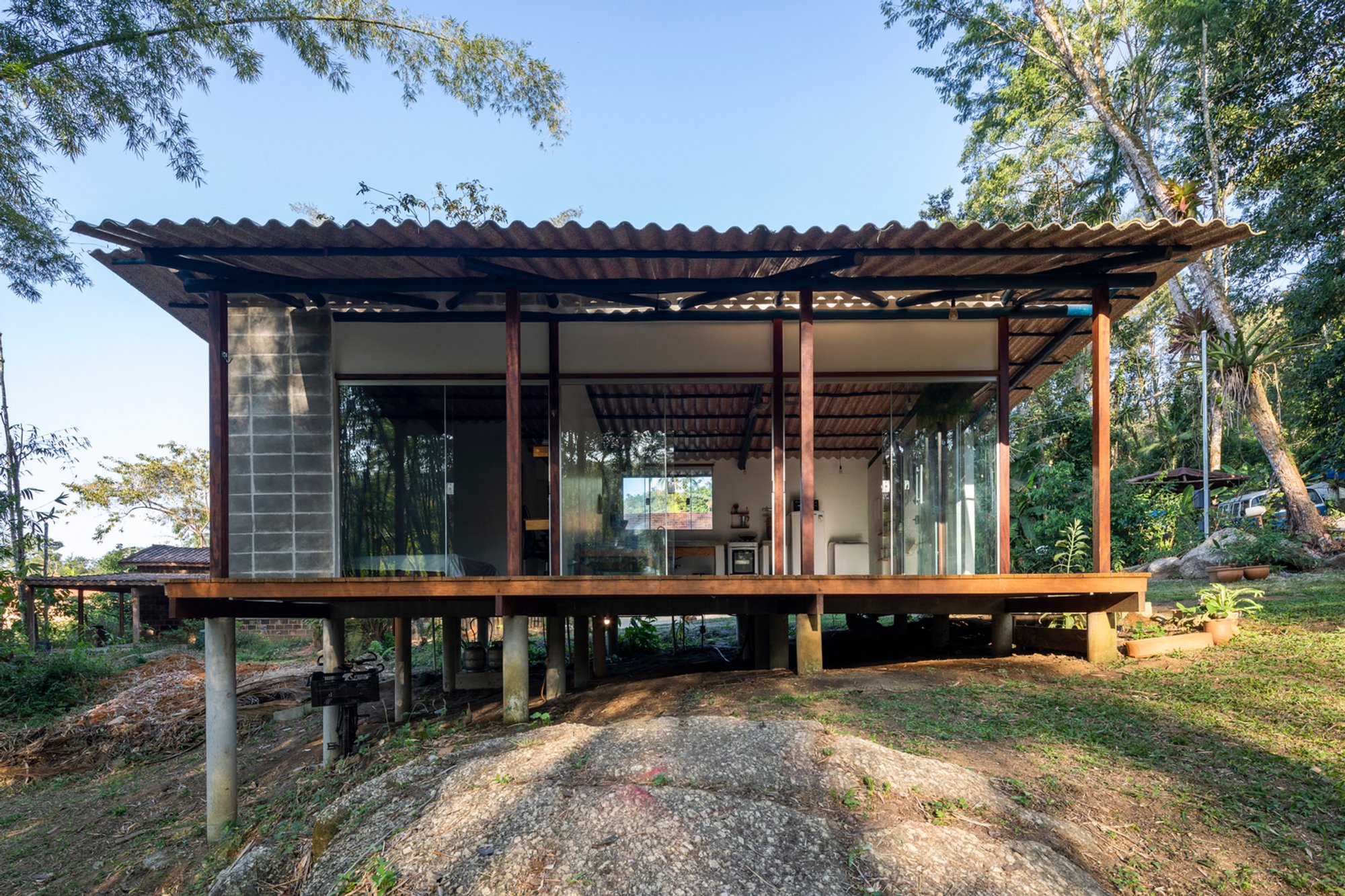 Casa Coriscão by Kiti Vieira Arquitetura