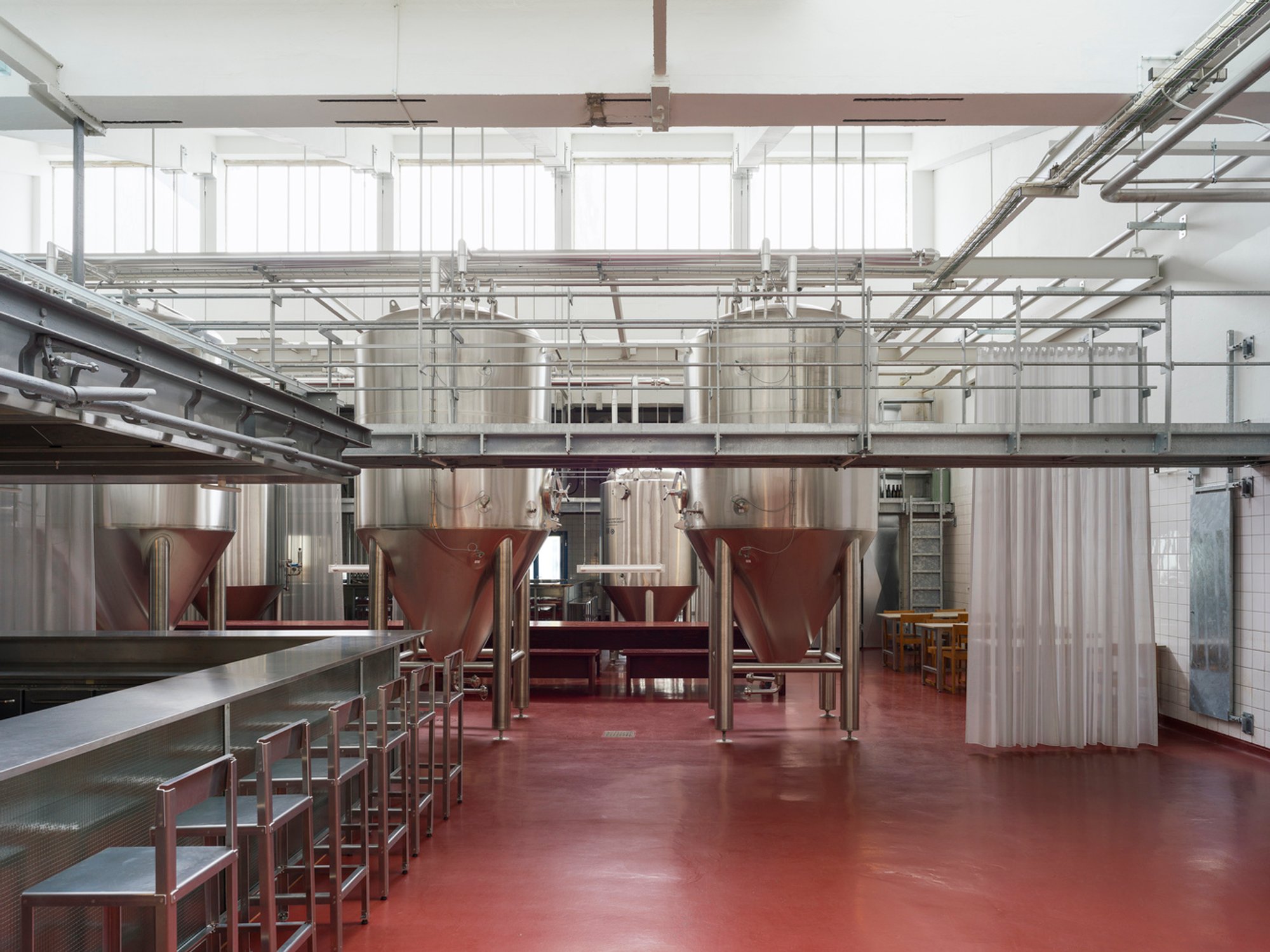 ÅBEN Brewery by pihlmann architects: A Transparent Fusion of Industrial Heritage and Contemporary Craft Brewing