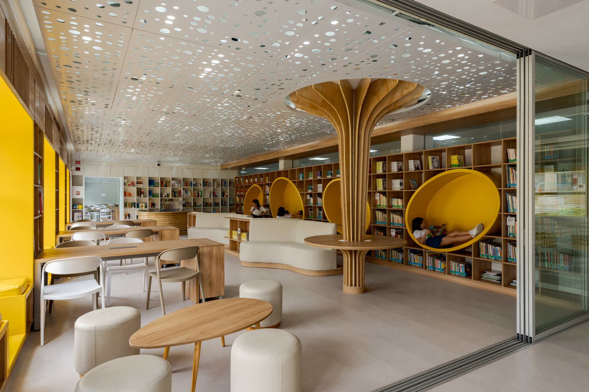 Innovative School Library Design at Antonio Raimondi College by TERRITORIAL