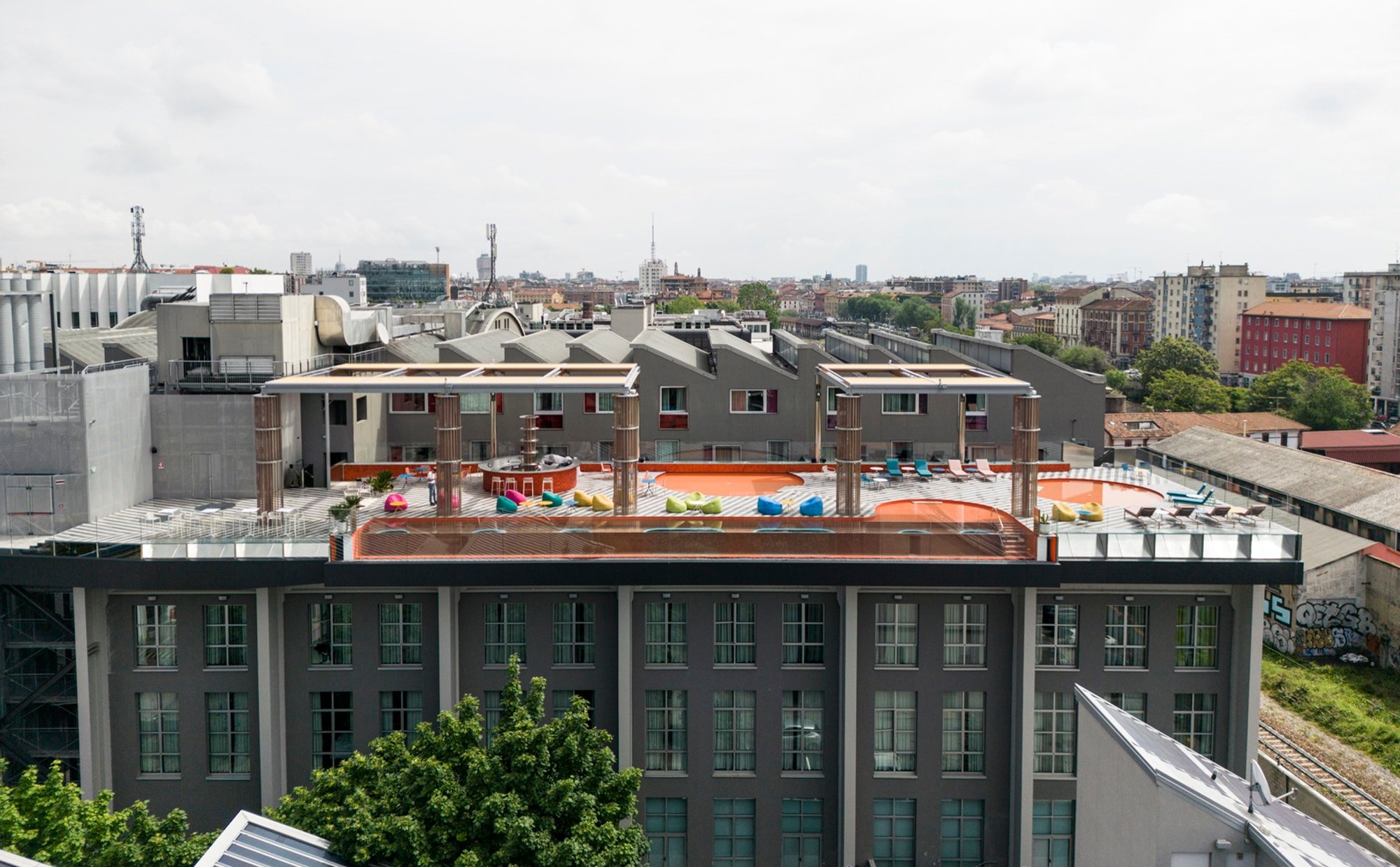 Vertigo Terrace by Park Associati: A Suspended Oasis in Milan’s Design District