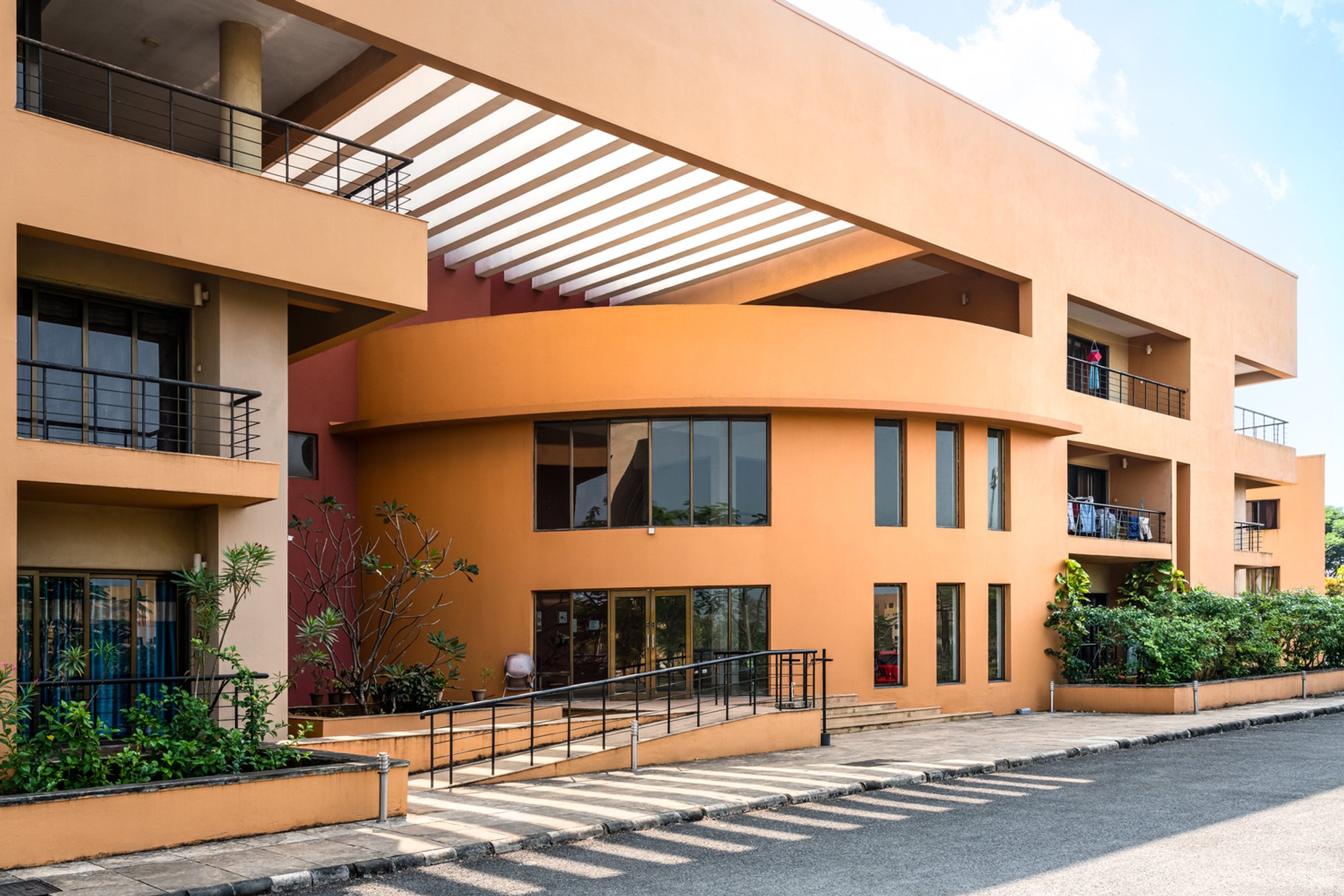 Sustainable Educational Campus Design: Goa Institute of Management by Somaya Sampat