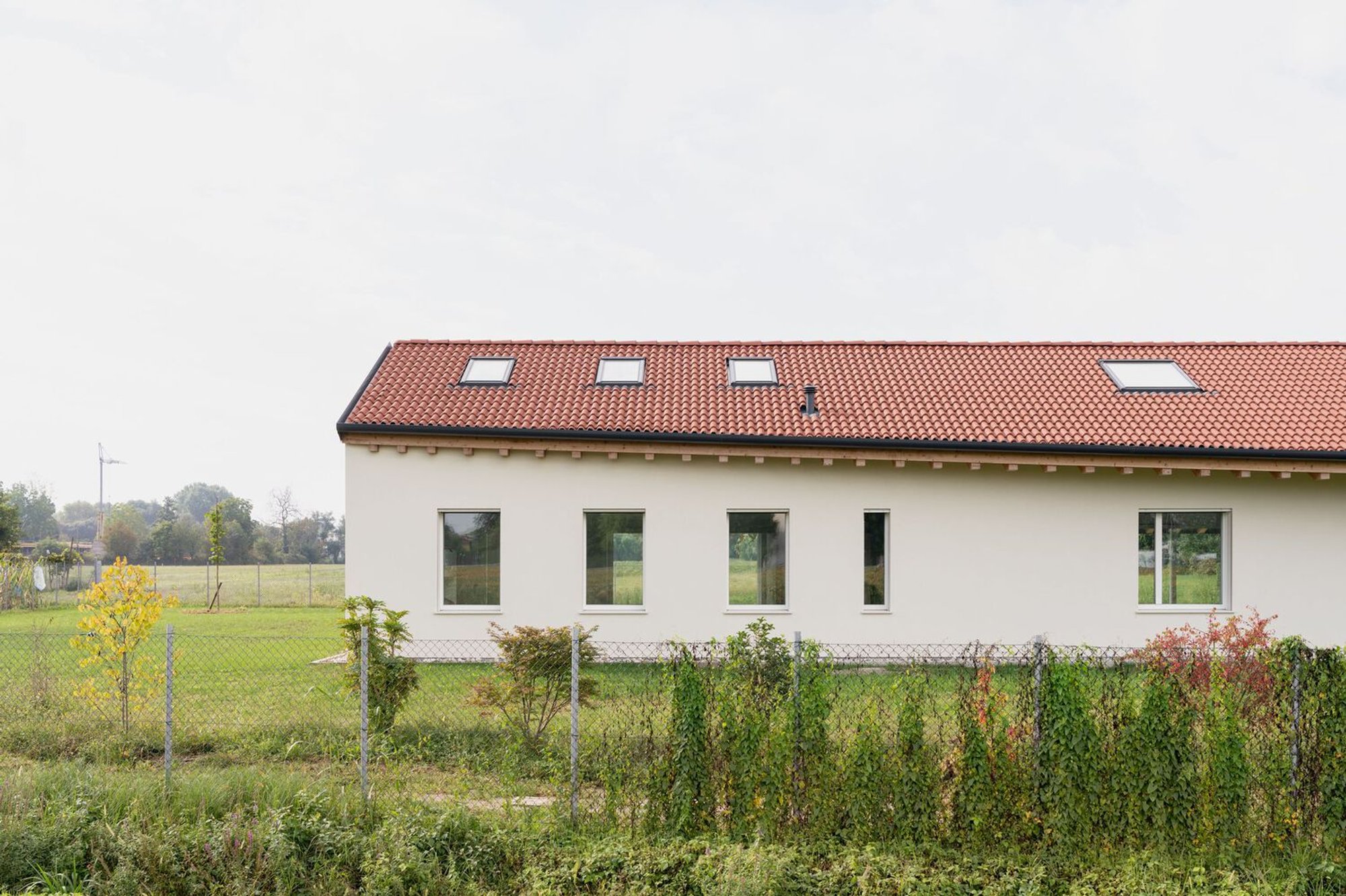 House Plana by Marco Turcato: A Contemporary Rural House Design Rooted in Vernacular Heritage