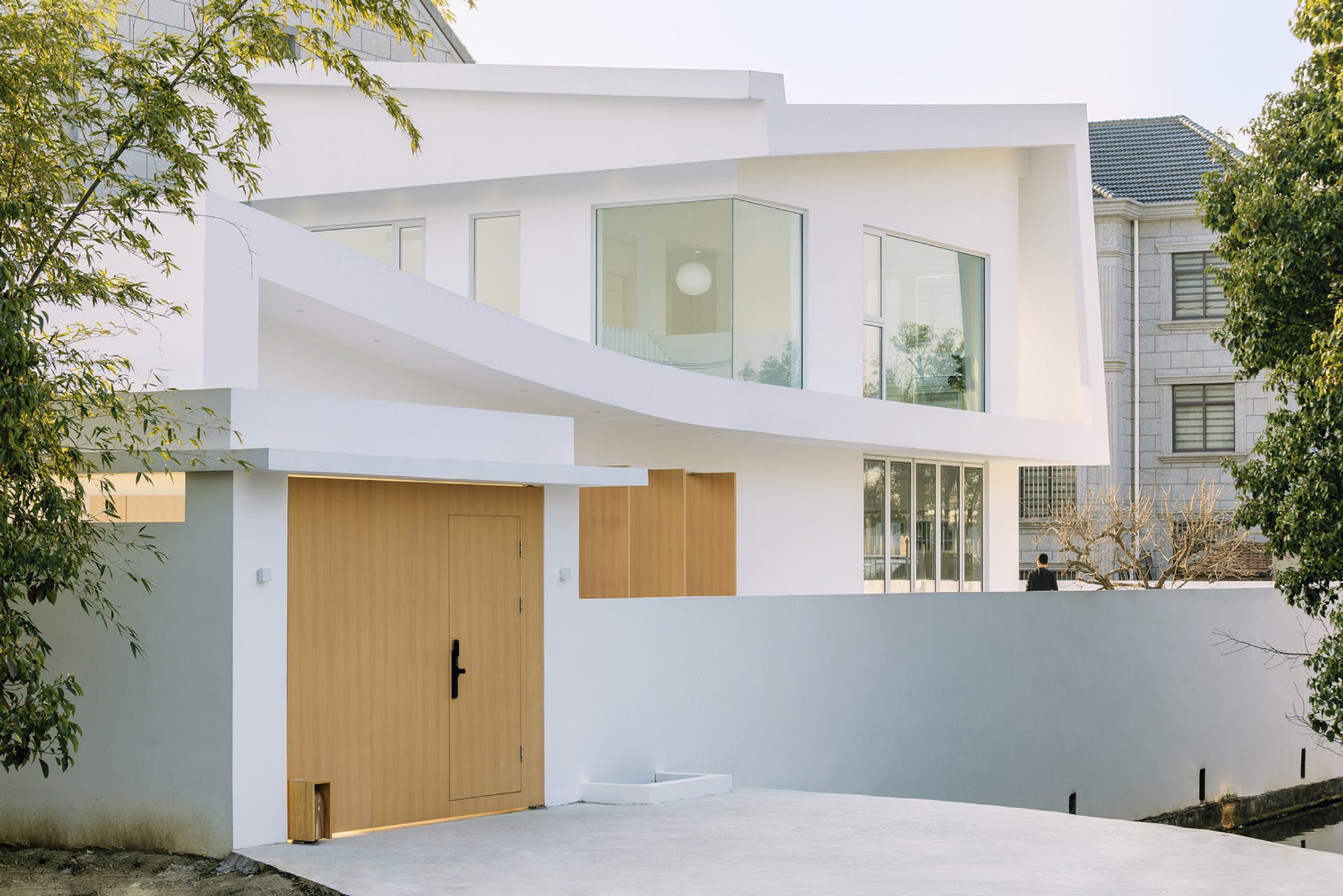 Qhouse by Yuanxiuwan Architect & Associates: A Contemporary Courtyard House in Shanghai’s Rural-Urban Threshold