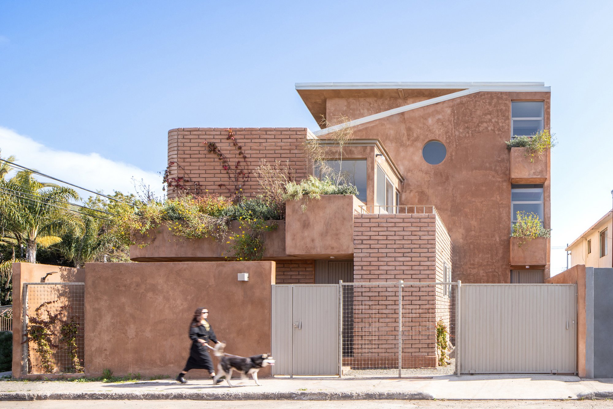 Estudiantes House by BRUTAL: A Sustainable Student Housing Project in Ensenada, Mexico