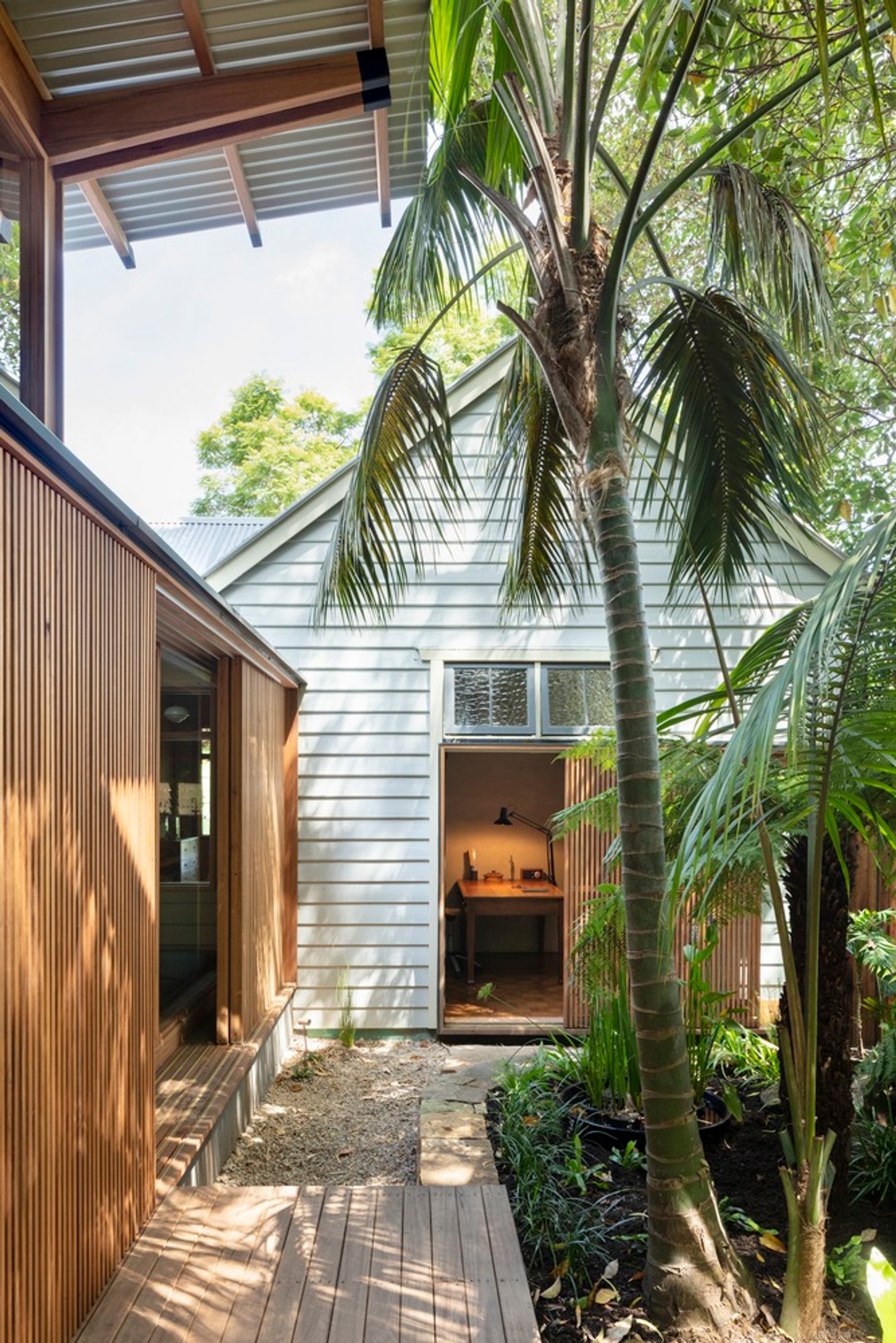 Tsubo Niwa House by Incidental Architecture: A Thoughtful Garden-Focused Addition in North Sydney