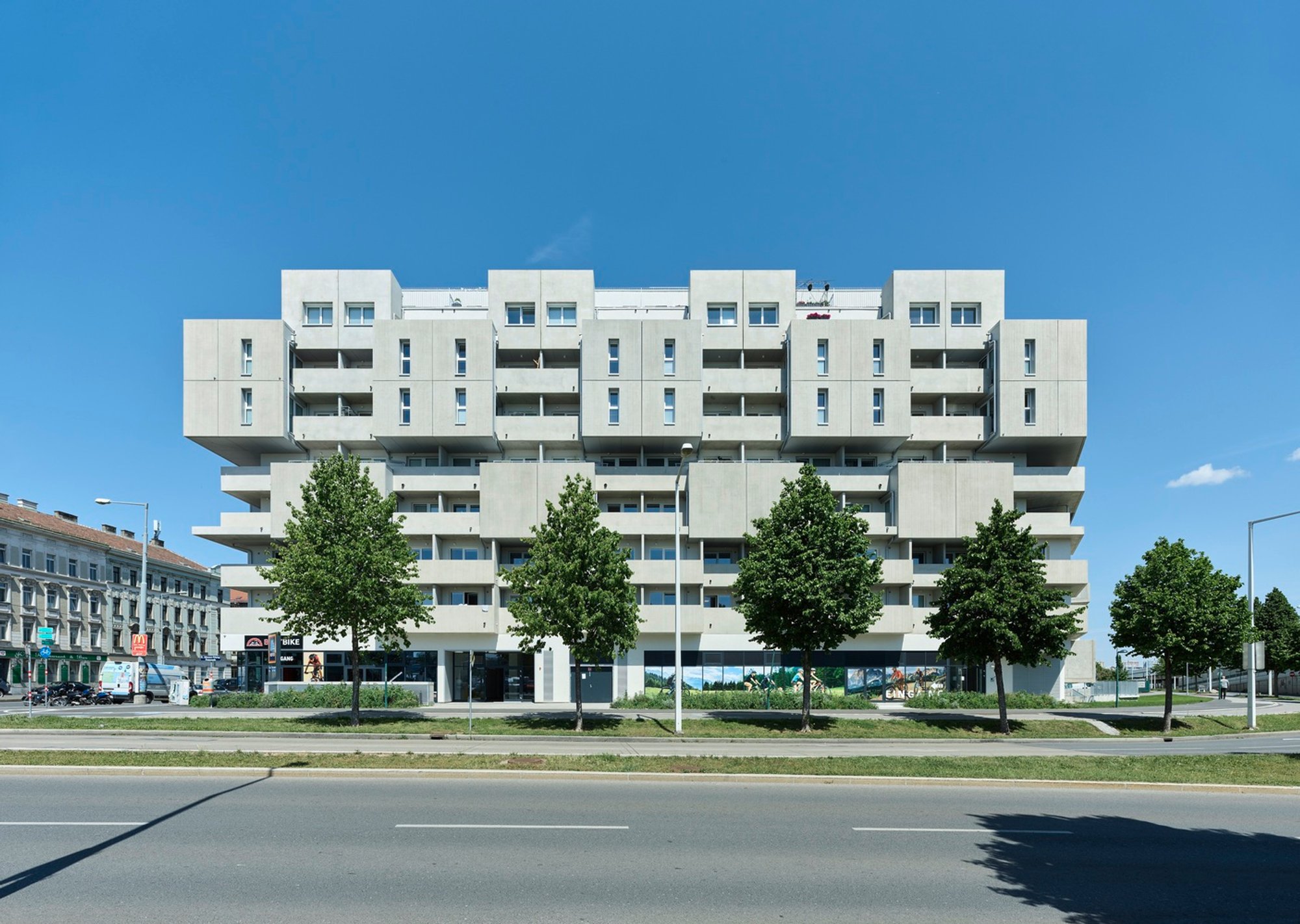 Florasdorfer Spitz: A Seamless Blend of Urban Density and Rural Charm in Vienna’s Northern Gateway