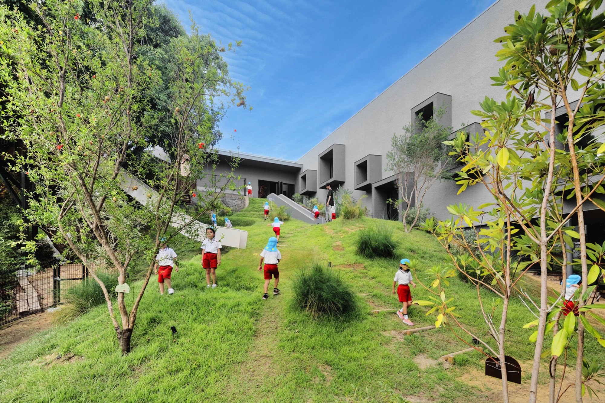 FK Kindergarten and Nursery: Redefining Kindergarten Architecture on Sloped Sites in Fukahori Town