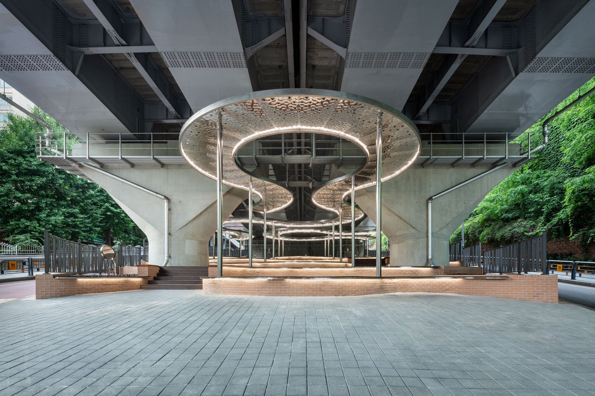 Eungbong Terrace by YZA: Transforming Underpass Neglect into a Community Landmark in Seoul
