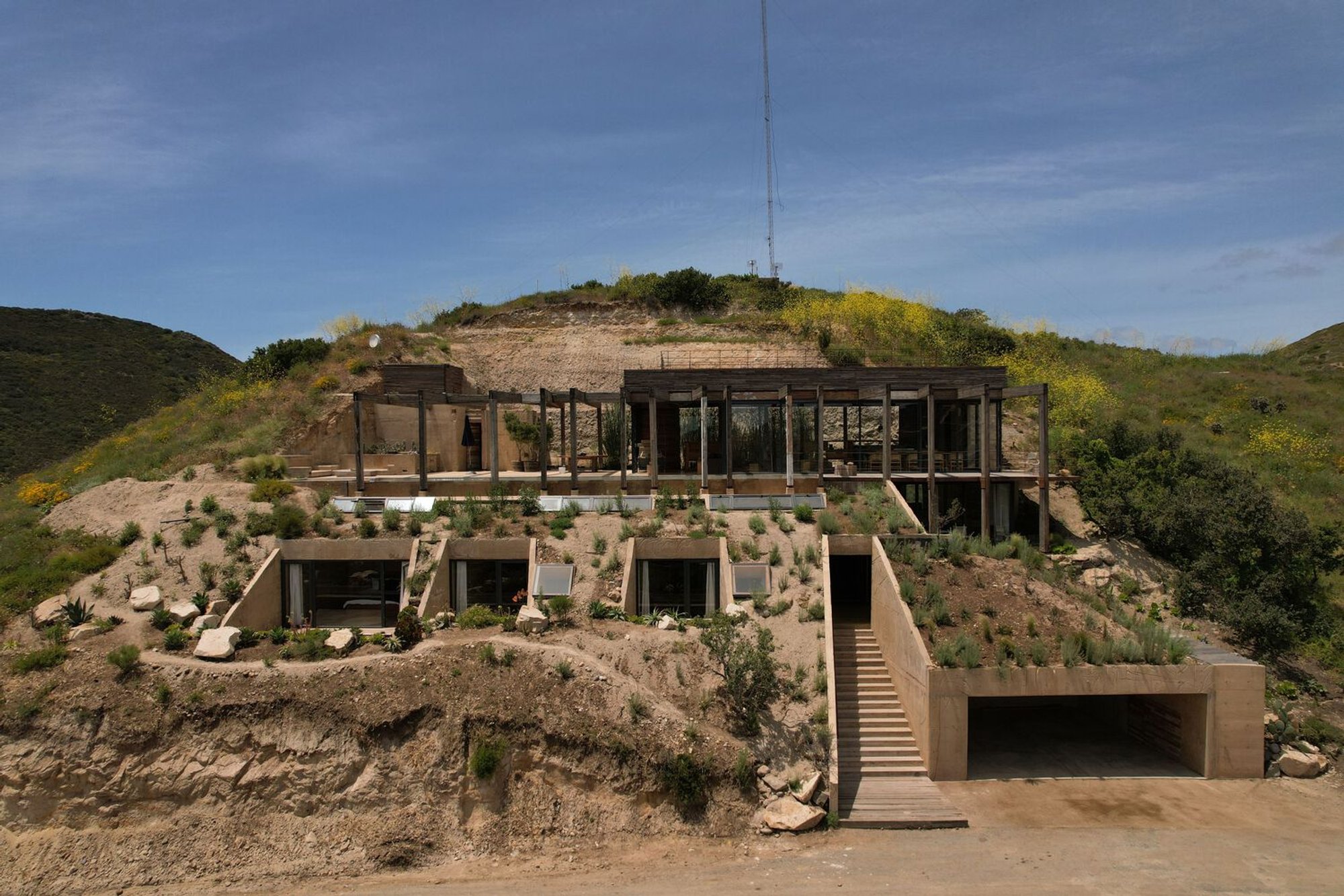 Casa Uno by CLACLÁ Taller de Arquitectura: A Subterranean Sanctuary Rooted in Earth and Silence