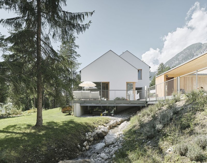 All photographs are works of&nbsp;David Schreyer