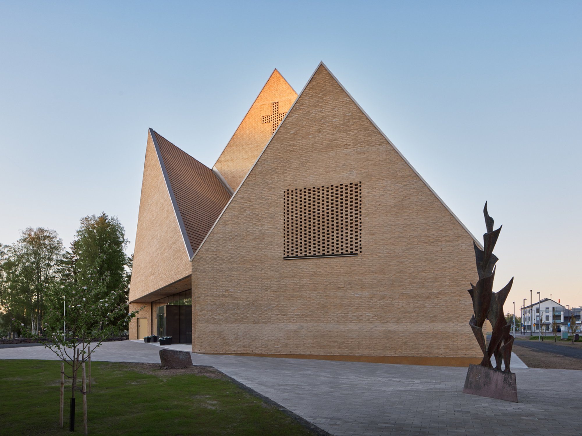 Ylivieska Church by K2S Architects: A Contemporary Continuation of Finnish Ecclesiastical Tradition