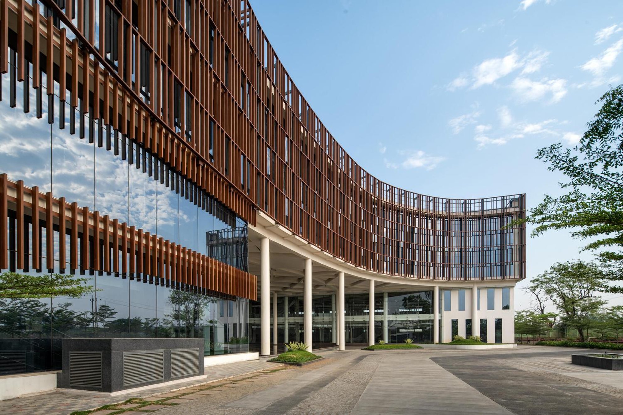 Polycab Experience Centre by FHD India: A Sustainable Corporate Landmark in Gujarat