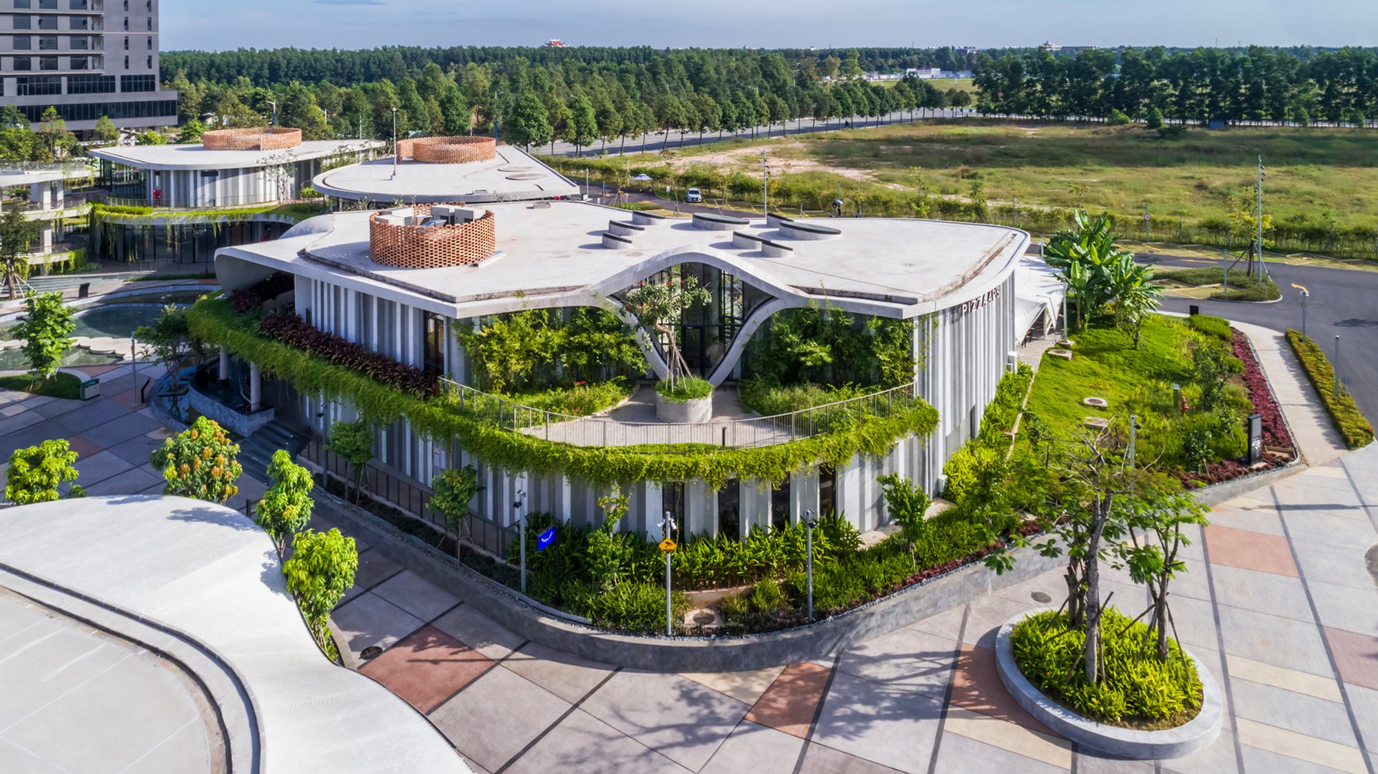 Eco-cycle Pavilion by Takashi Niwa Architects: A Sustainable Restaurant Redefining Farm-to-Table Design in Vietnam