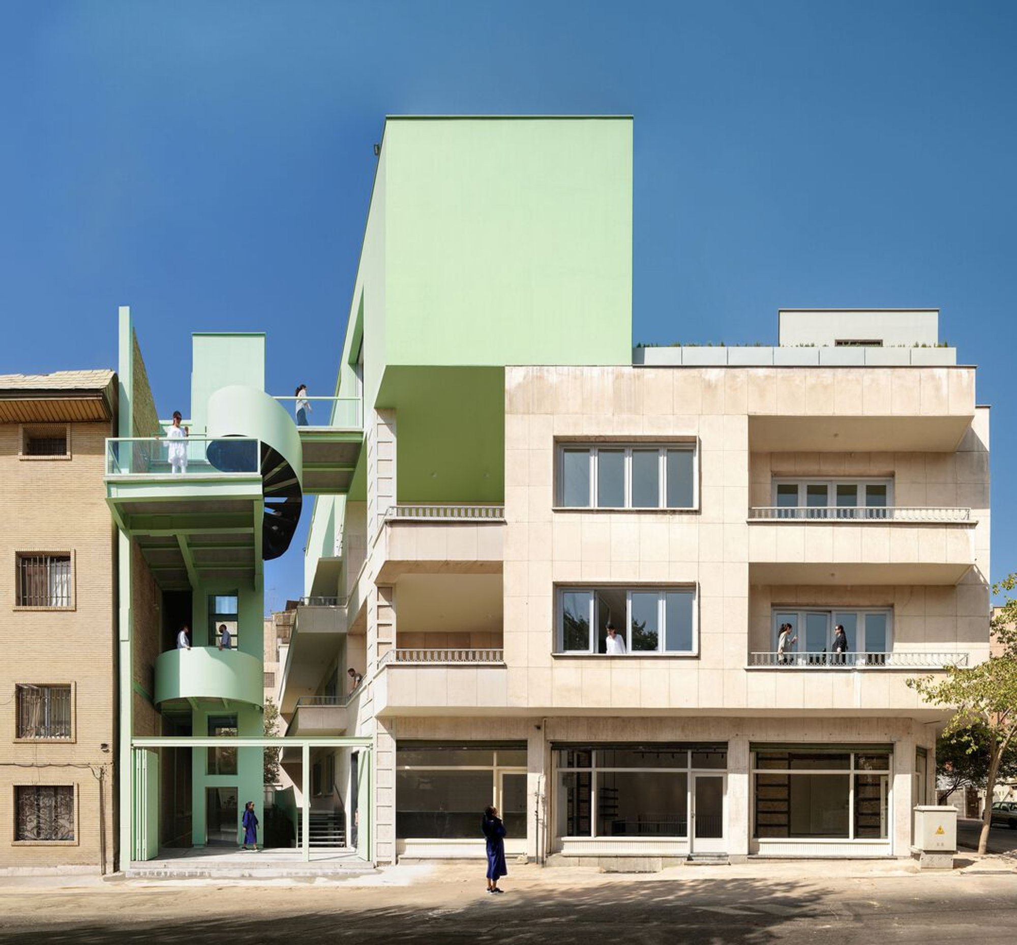 Vast Gallery & Artist Residency by Persian Garden Studio