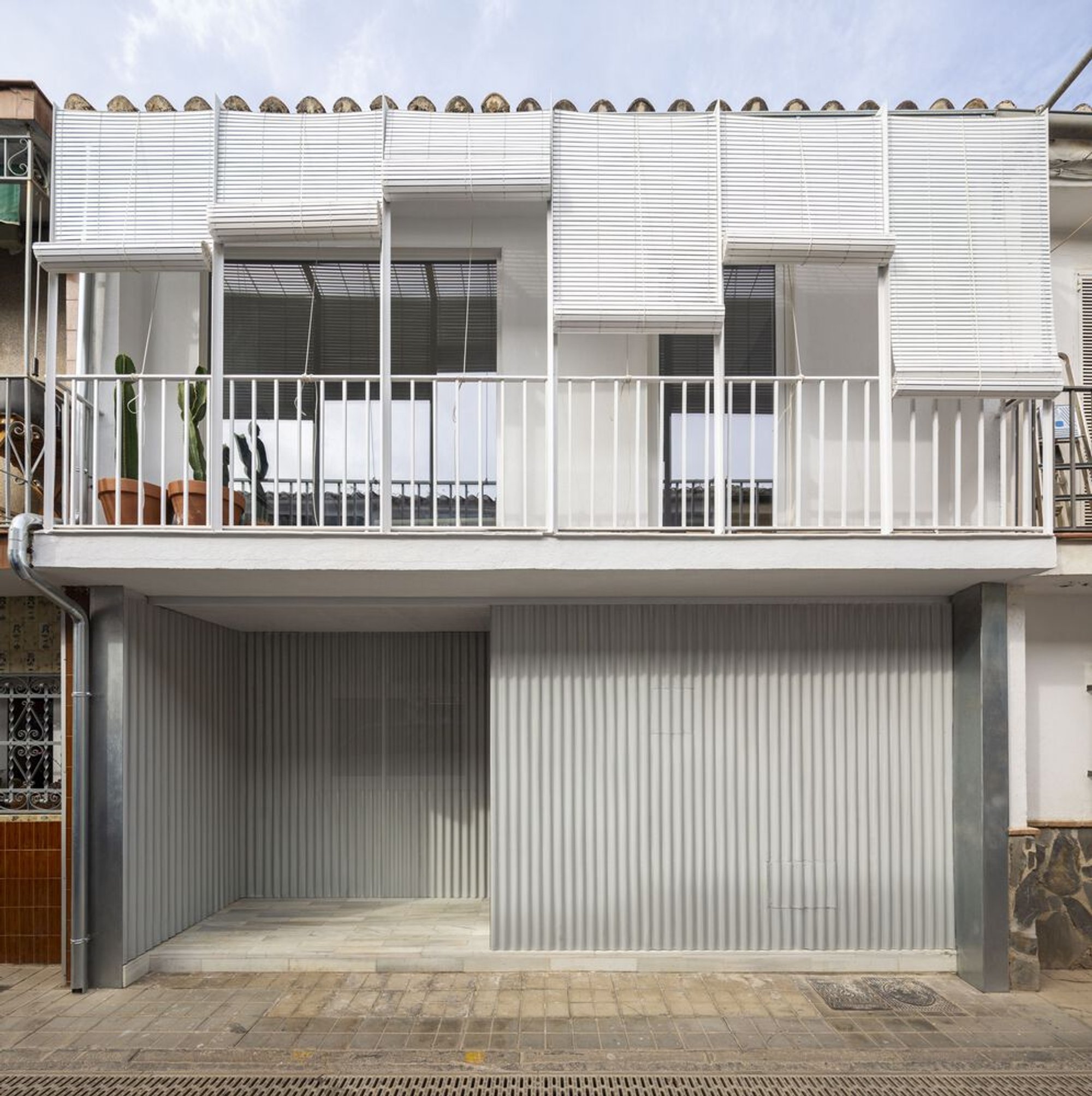 DTR_studio Architects Central Office: A Sensitive Renovation in Granada’s Ciudad Jardín