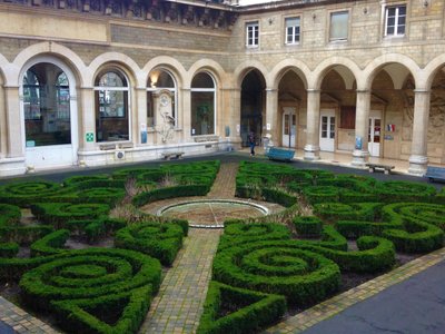 What can we learn from the progression of healthcare architecture?