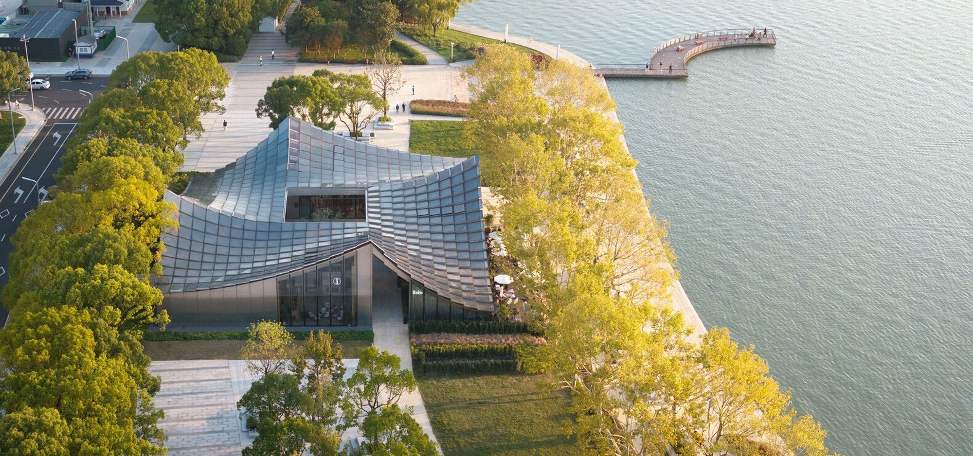 Jinji Lake Pavilion: A Landmark in Modern Pavilion Architecture by BIG