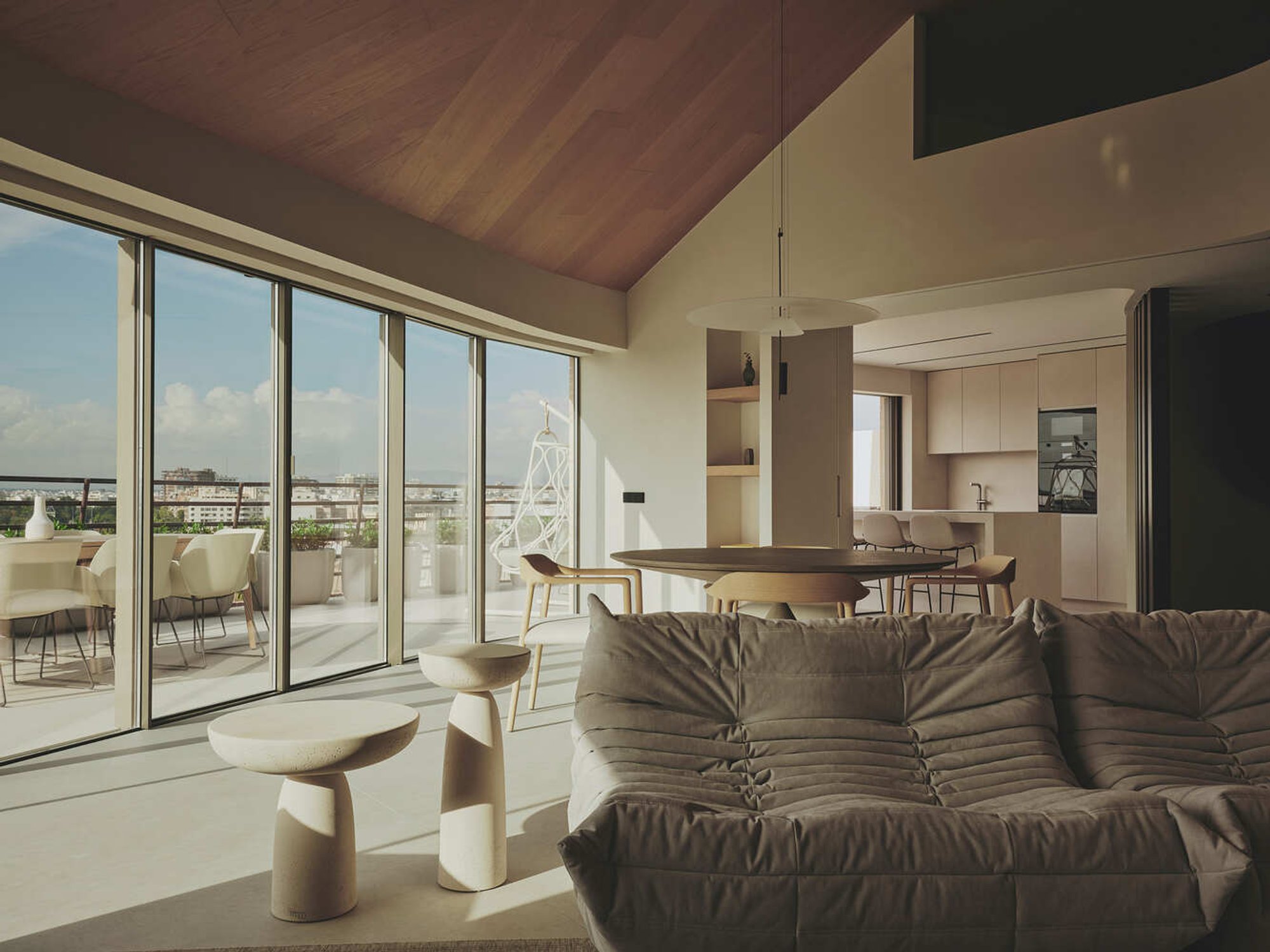 Luxury Penthouse Renovation: Ático Curvo by Destudio