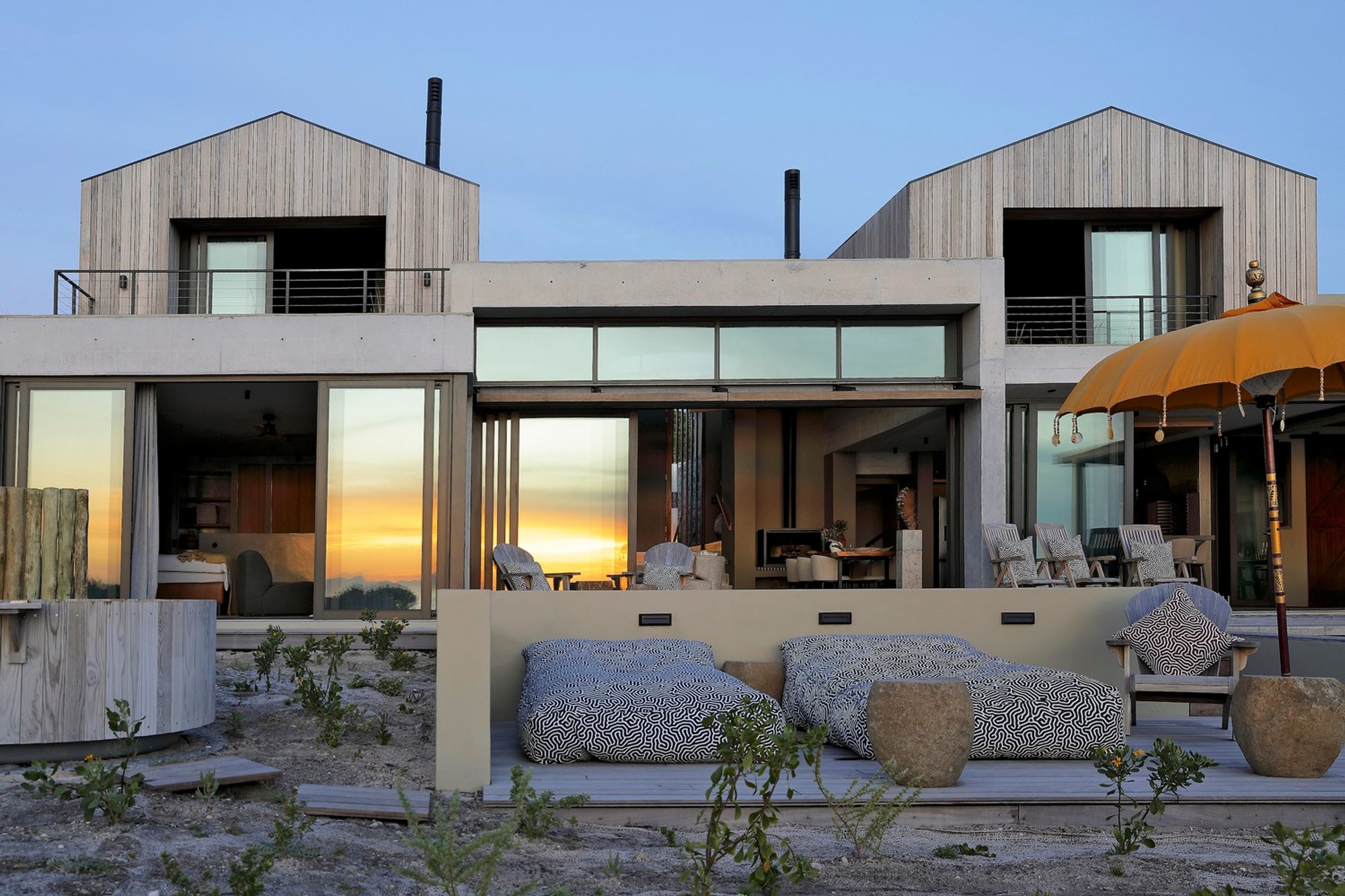 House Azure by Neo Architects: A Modern Retreat in South Africa