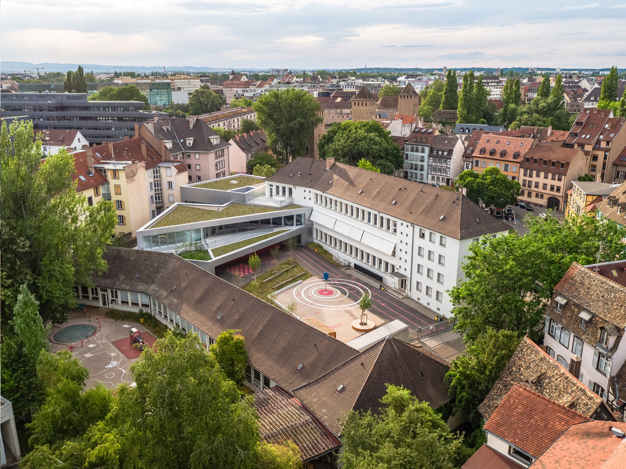 Finkwiller School Group: A Sustainable and Modern Educational Space by rhb architectes