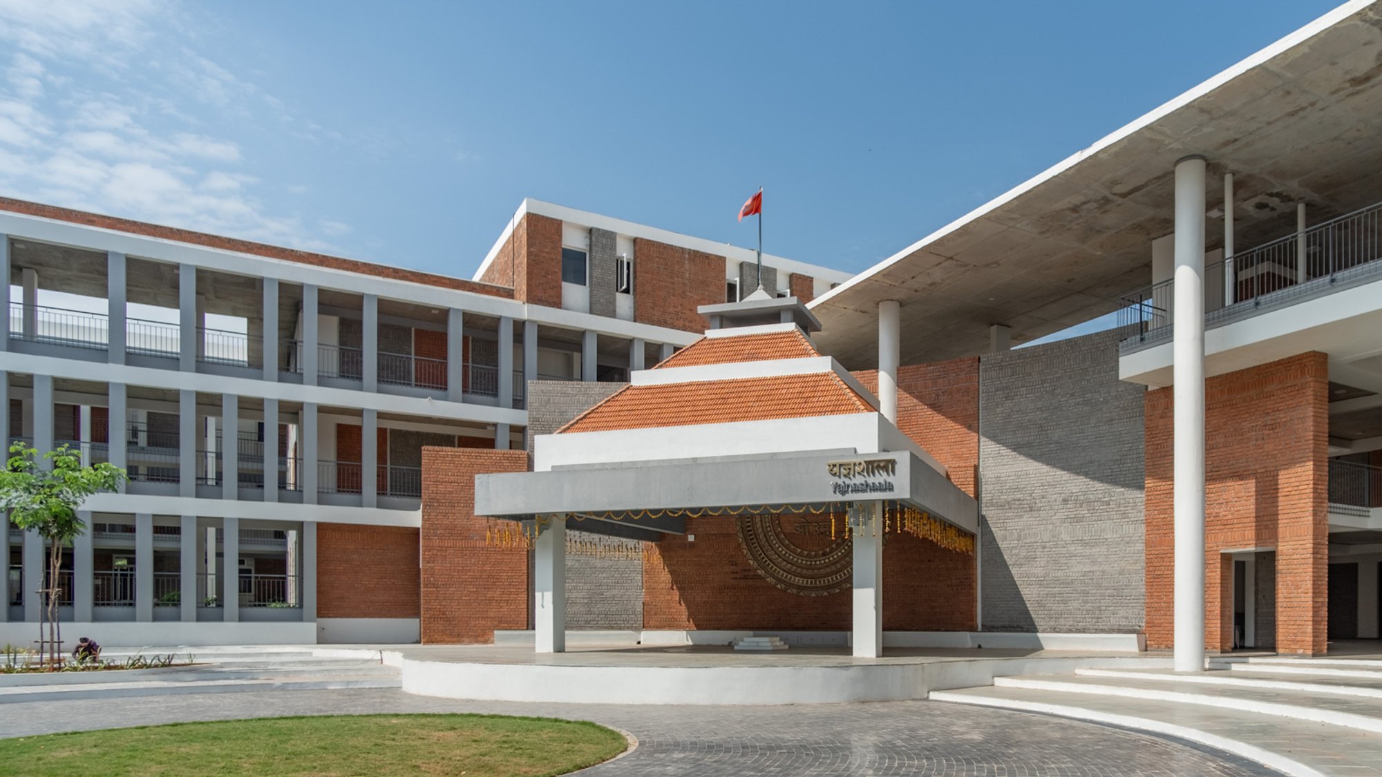 Vedic Vidya Kendra Architecture: A Harmonious Blend of Spirituality and Traditional Indian Design