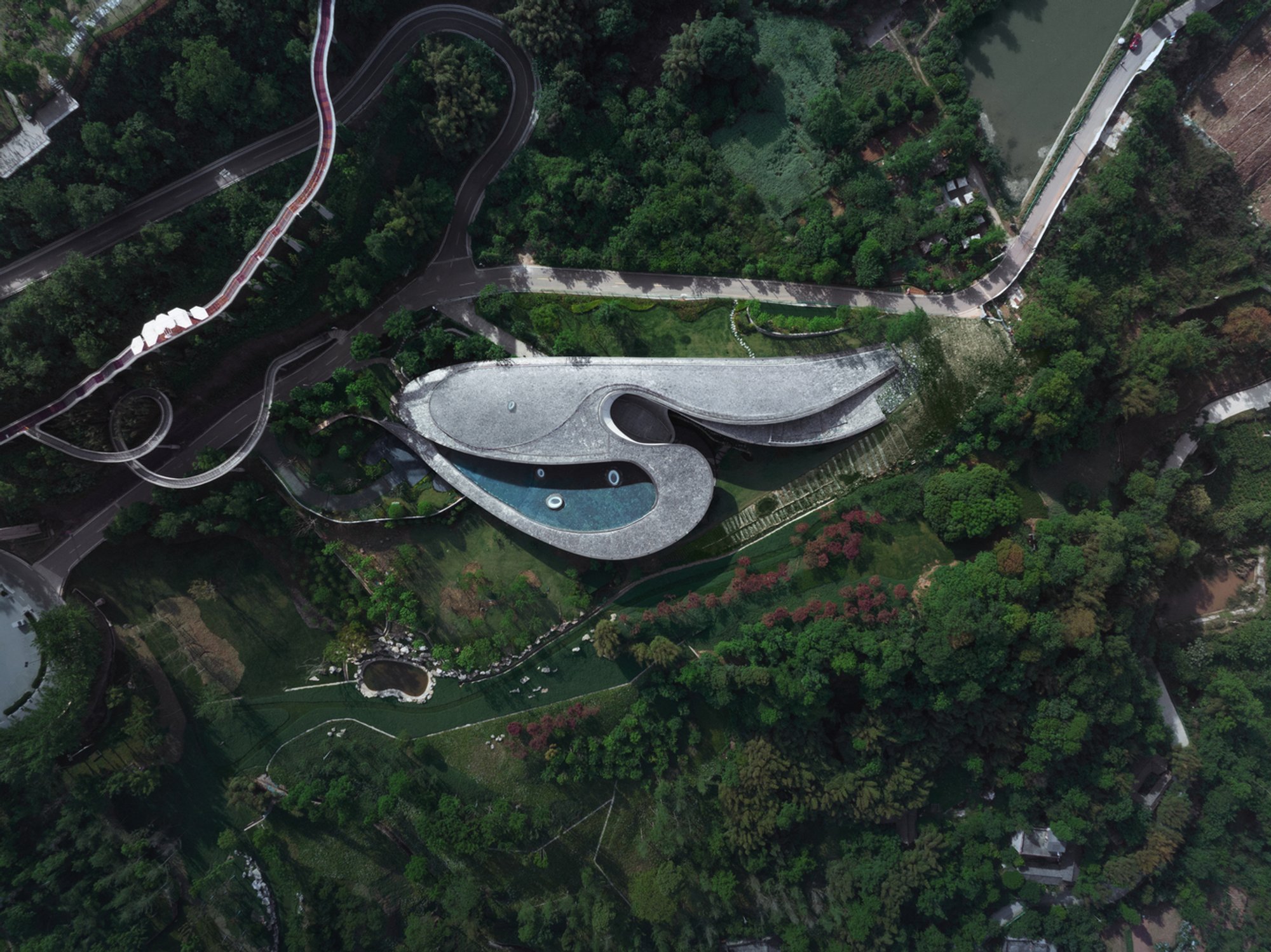 Longquan Mountain Observatory: A Masterpiece of Landscape-Integrated Architecture by BUZZ/Büro Ziyu Zhuang