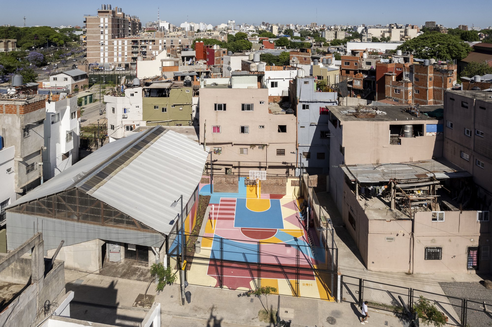 Región Austral Weaves a Network of Public Spaces into a Buenos Aires Informal Settlement