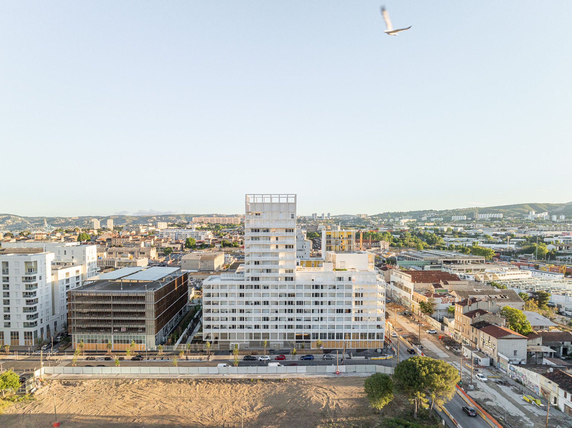 Alpha XXL Mediterranean Mixed-Use Architecture by Rémy MARCIANO Architecte