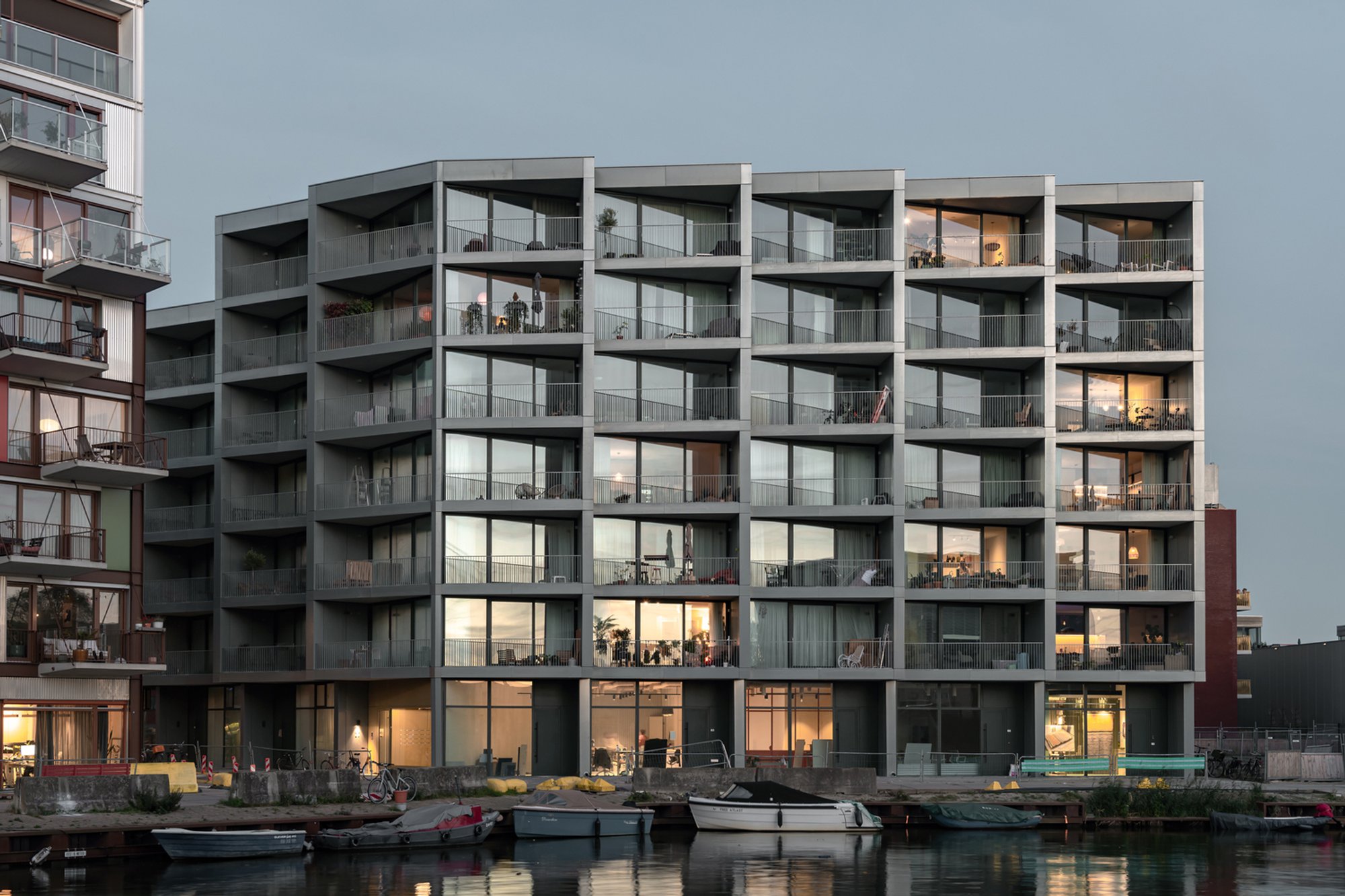 Cityplot Buiksloterham C14 Building by Studioninedots: A Modern Take on Industrial Heritage