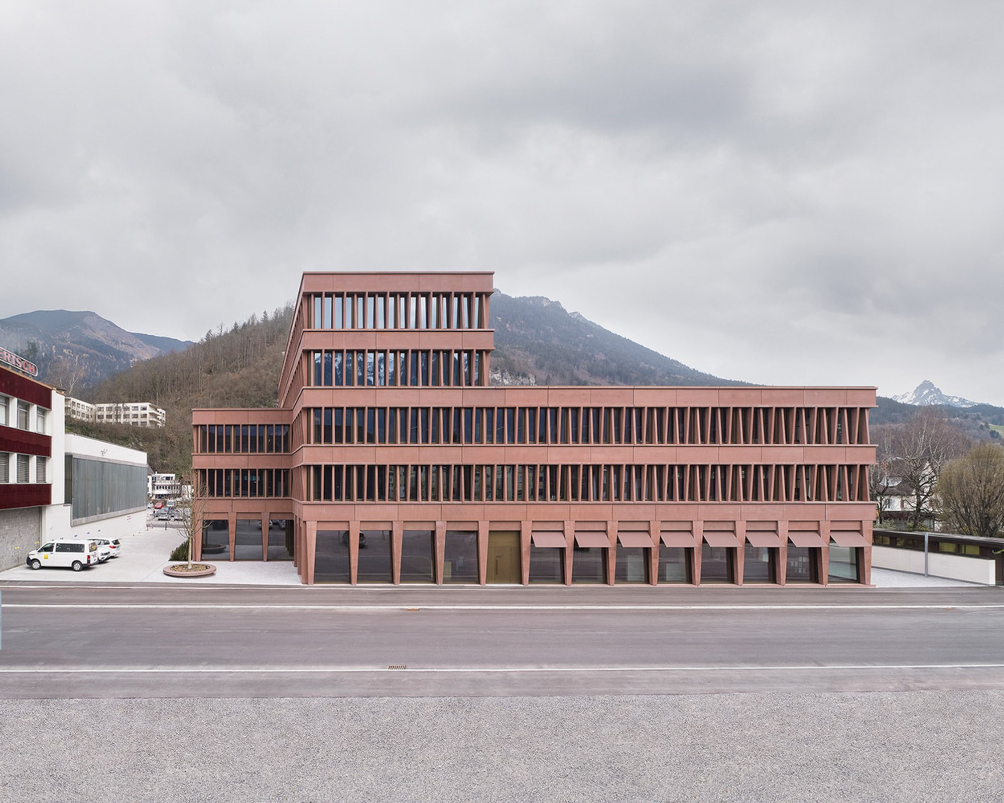 Jägerbau Headquarters by Innauer-Matt Architekten: A Bold Architectural Statement in Bludenz