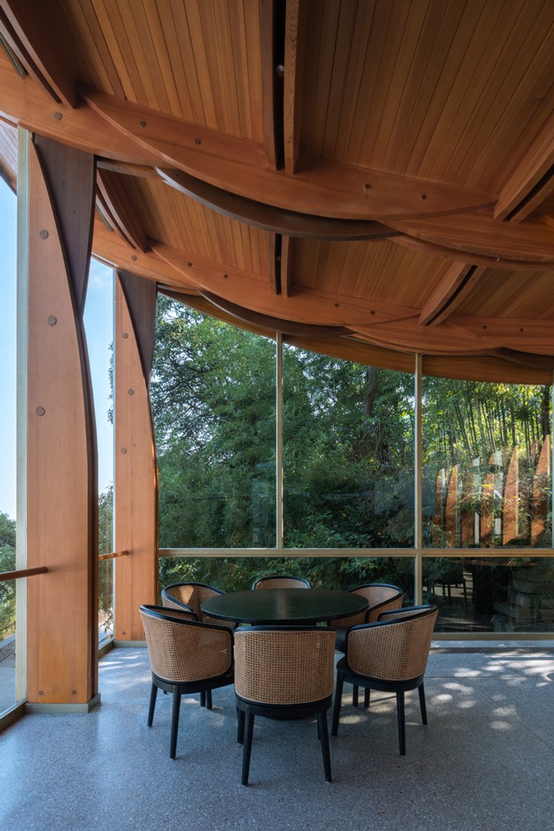 All photographs are works of&nbsp; Xuguo Tang,&nbsp;Yilong Zhao