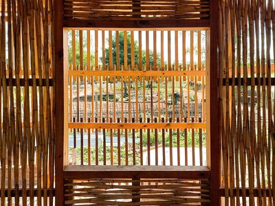 CIMBRA Builds a 45 m² Community Center with the Guarani Using Earth, Cane, and Indigenous Knowledge