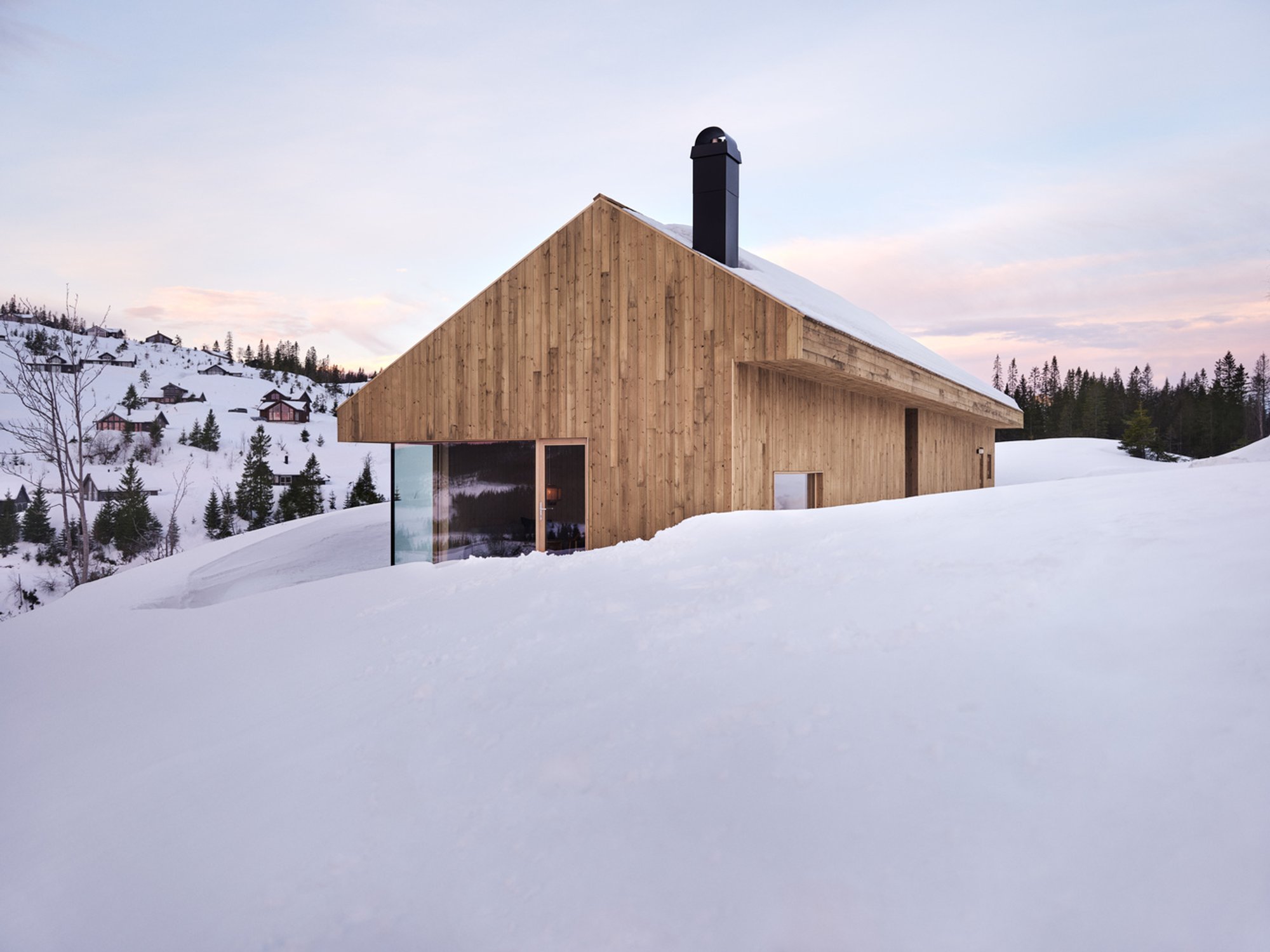 Mylla Winter Cabin by Fjord Arkitekter: A Sustainable Retreat in the Norwegian Wilderness