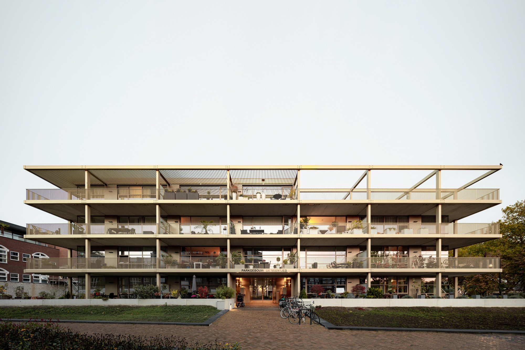 Parkbuilding De Veentjes: A Sustainable Urban Renewal by JCR Architecten