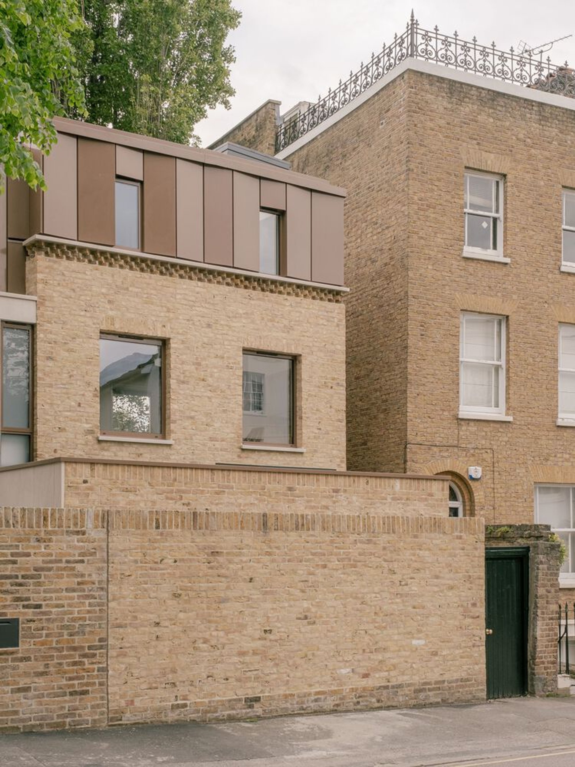Mailen Design Tucks a Mews House into a Blackheath Conservation Area on a Former Garage Plot