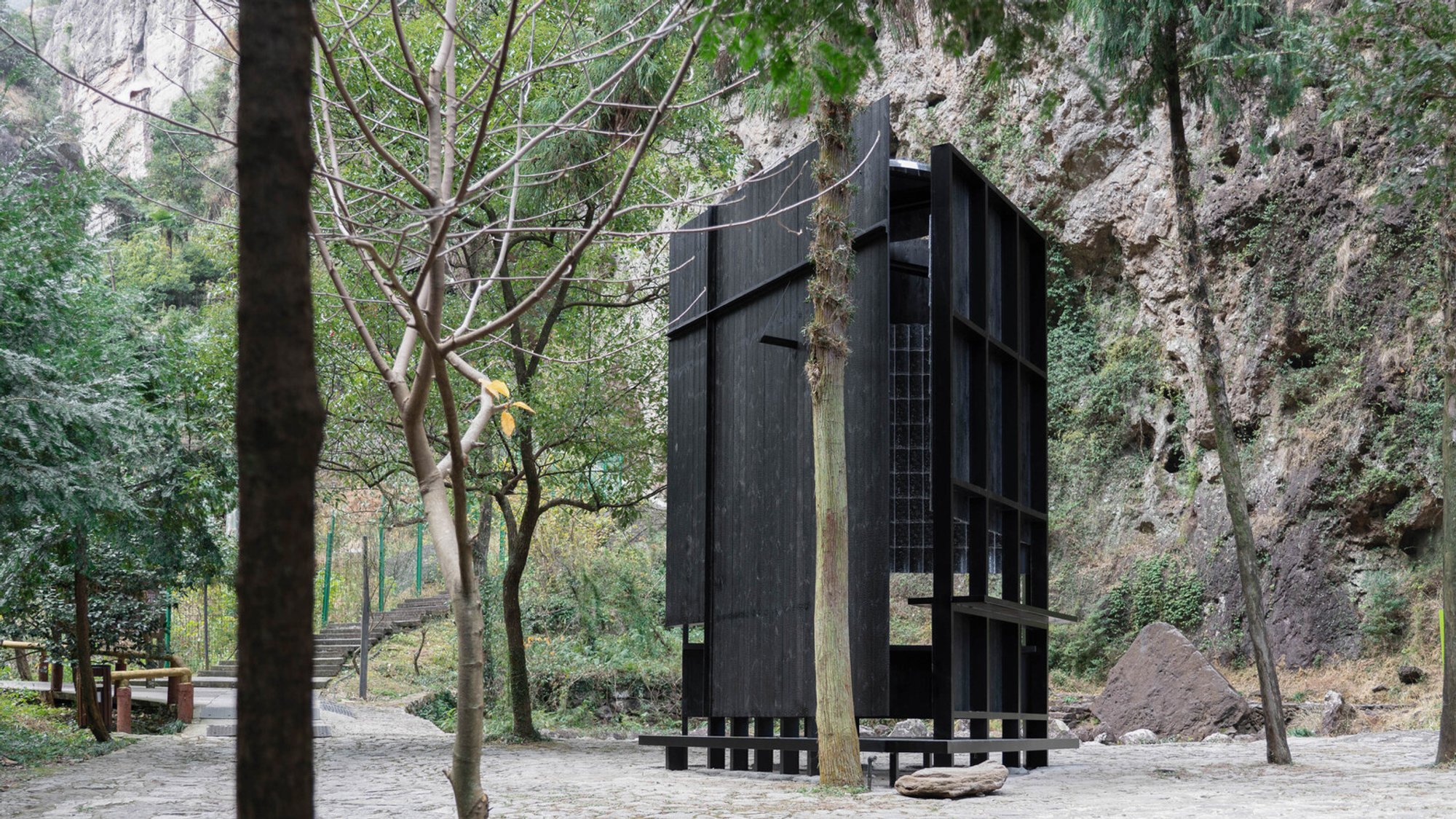 Drop-Stop Pavilion by aptdotapt: A Harmonious Blend of Nature and Architecture