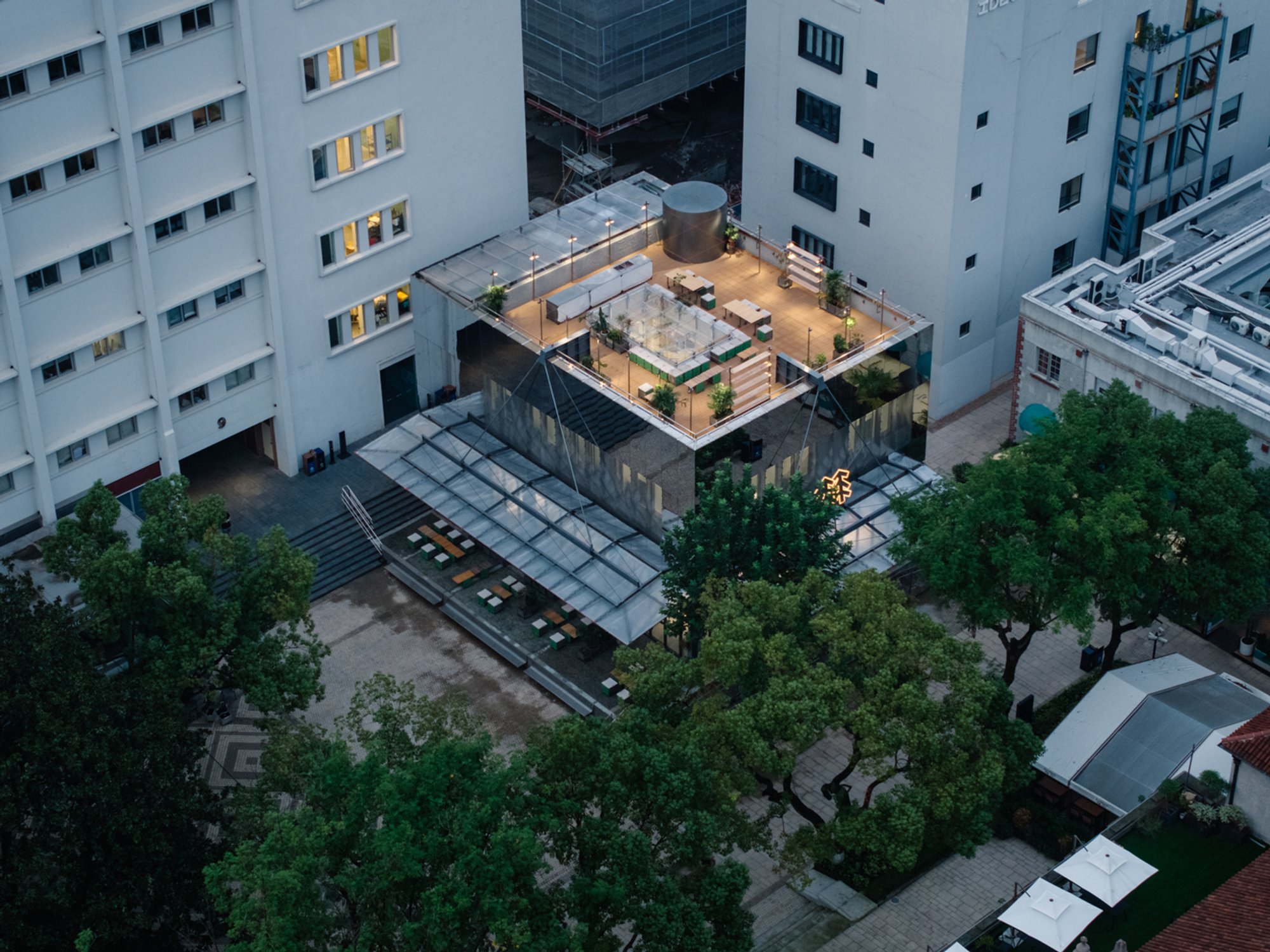 Kolon Sport 1973 by Roarc Renew: A Fusion of Architectural Innovation and Brand Identity