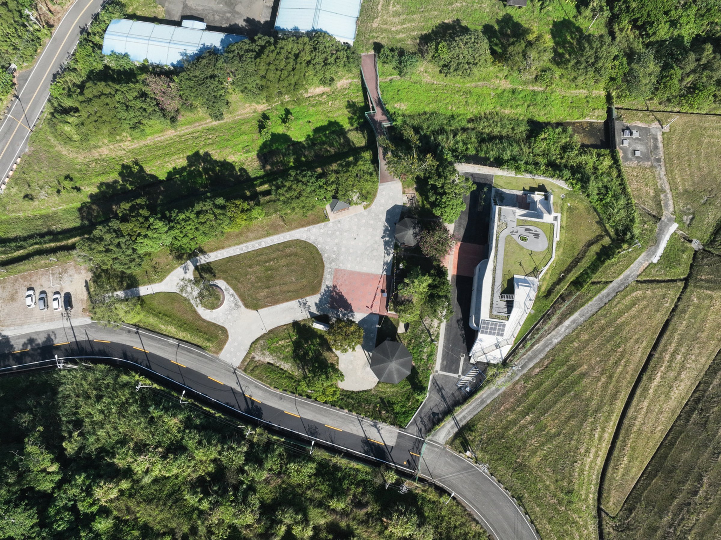 Hushan Reservoir Environmental Education Center: A Model of Sustainable Educational Architecture in Taiwan