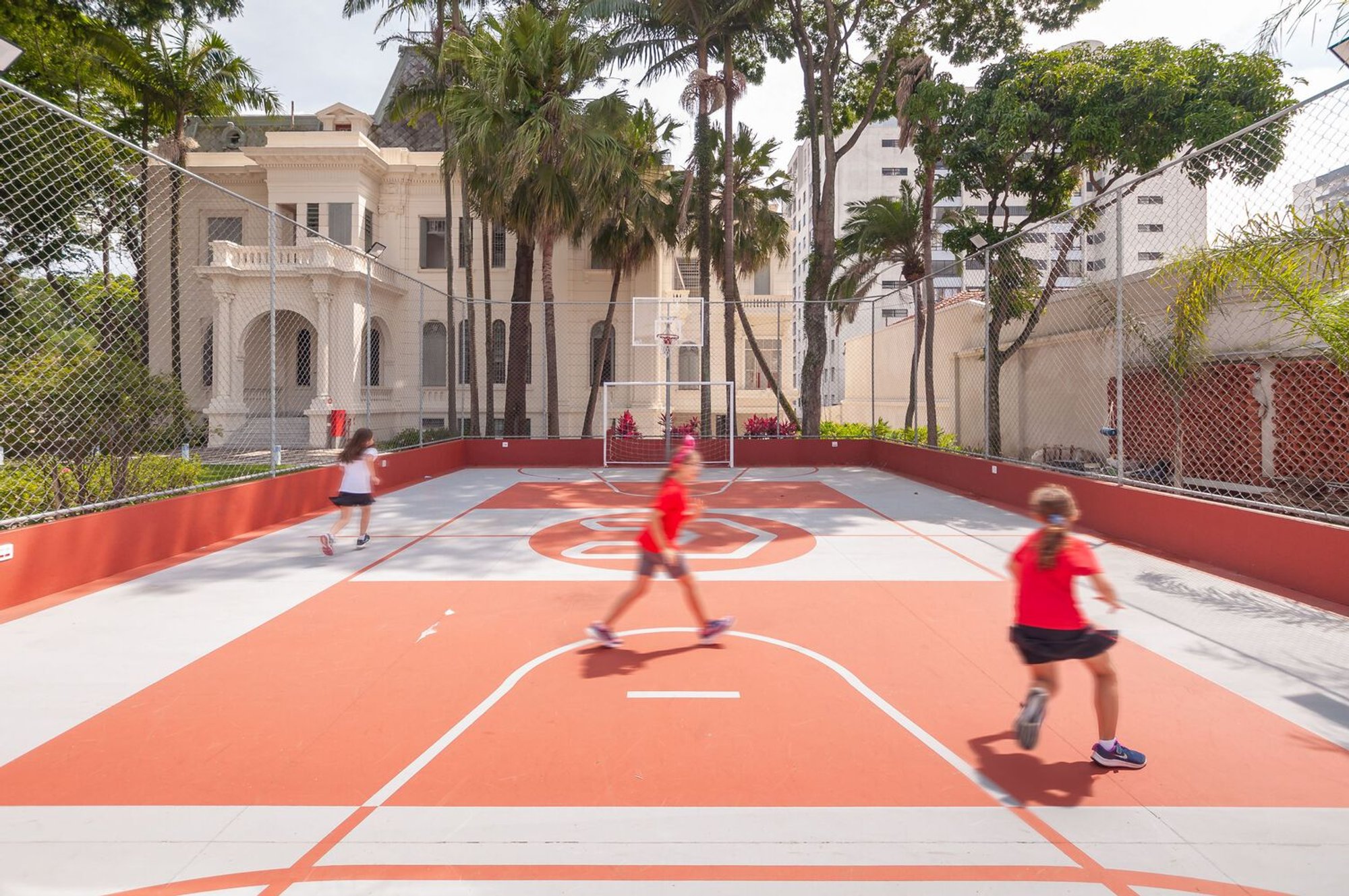 Red House Ipiranga Bom Pastor by STUDIO DLUX: A Harmonious Blend of Heritage and Education