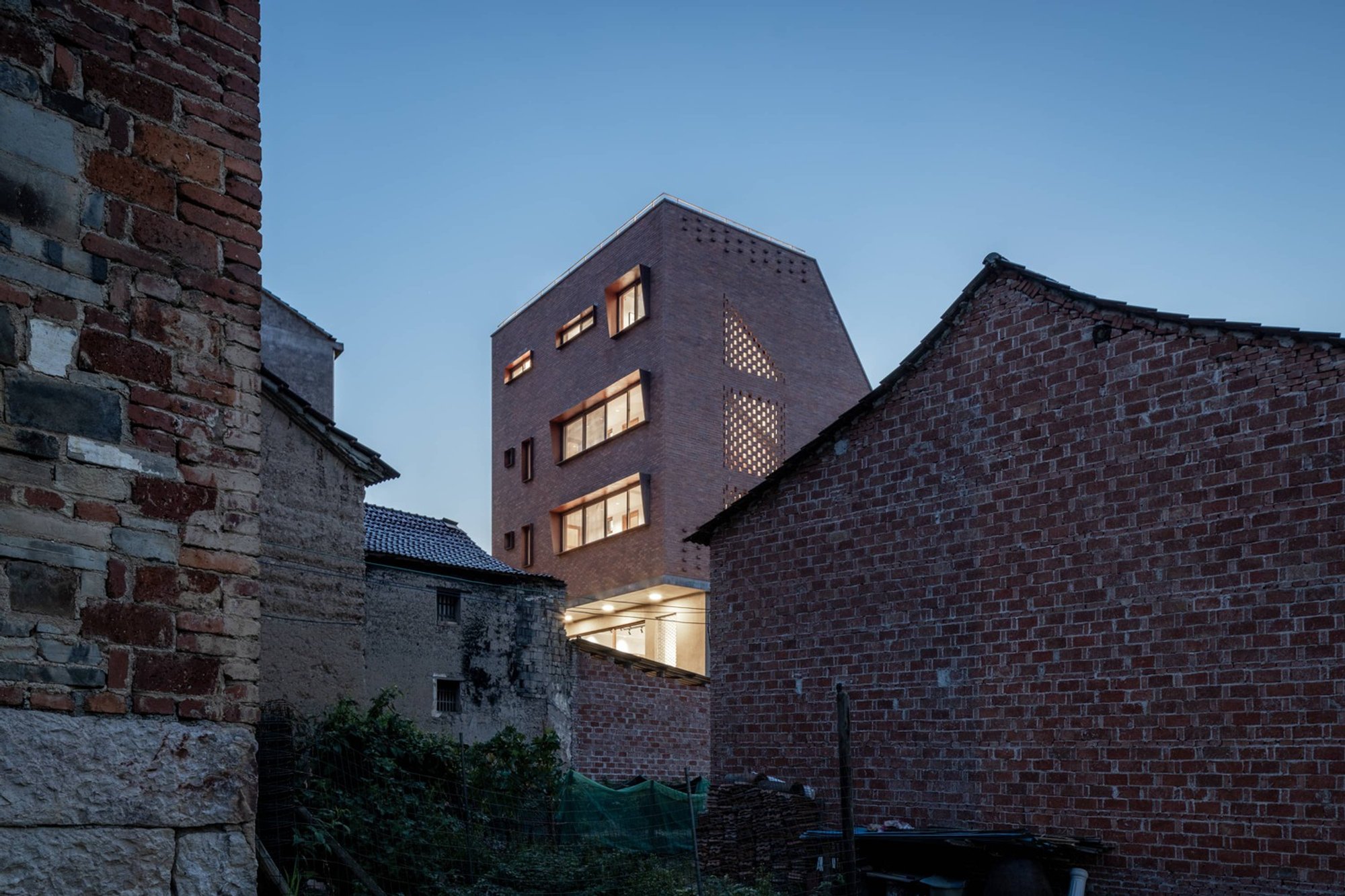 Shanxia Cultural Station: A New Architectural Landmark in Rural China