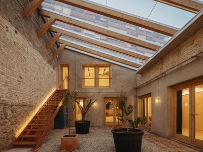MARBÄ Artquitectura Carves a Green Courtyard into a Dense Barcelona Ground Floor
