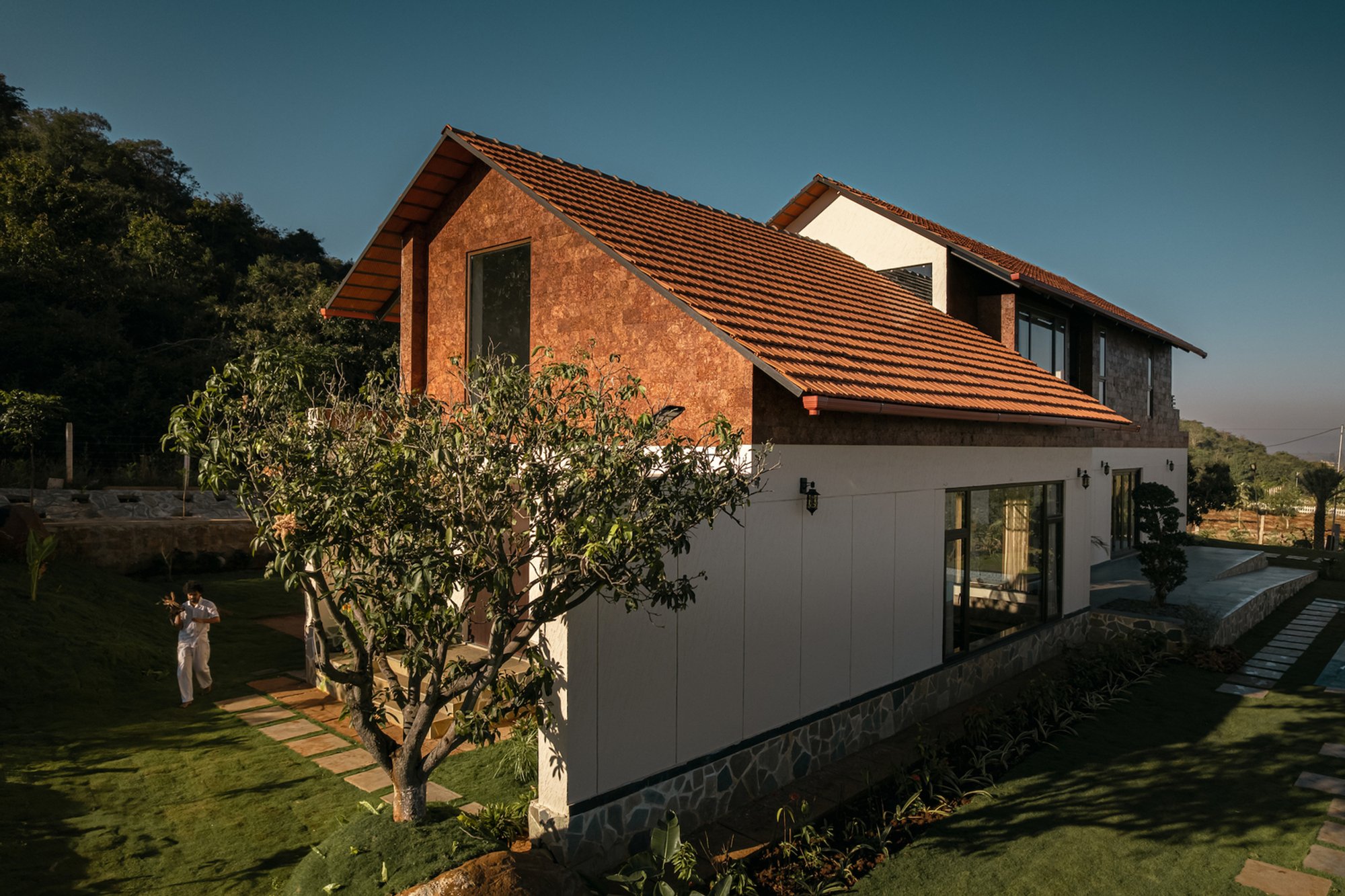 Ishavas House: A Benchmark in Sustainable Residential Architecture