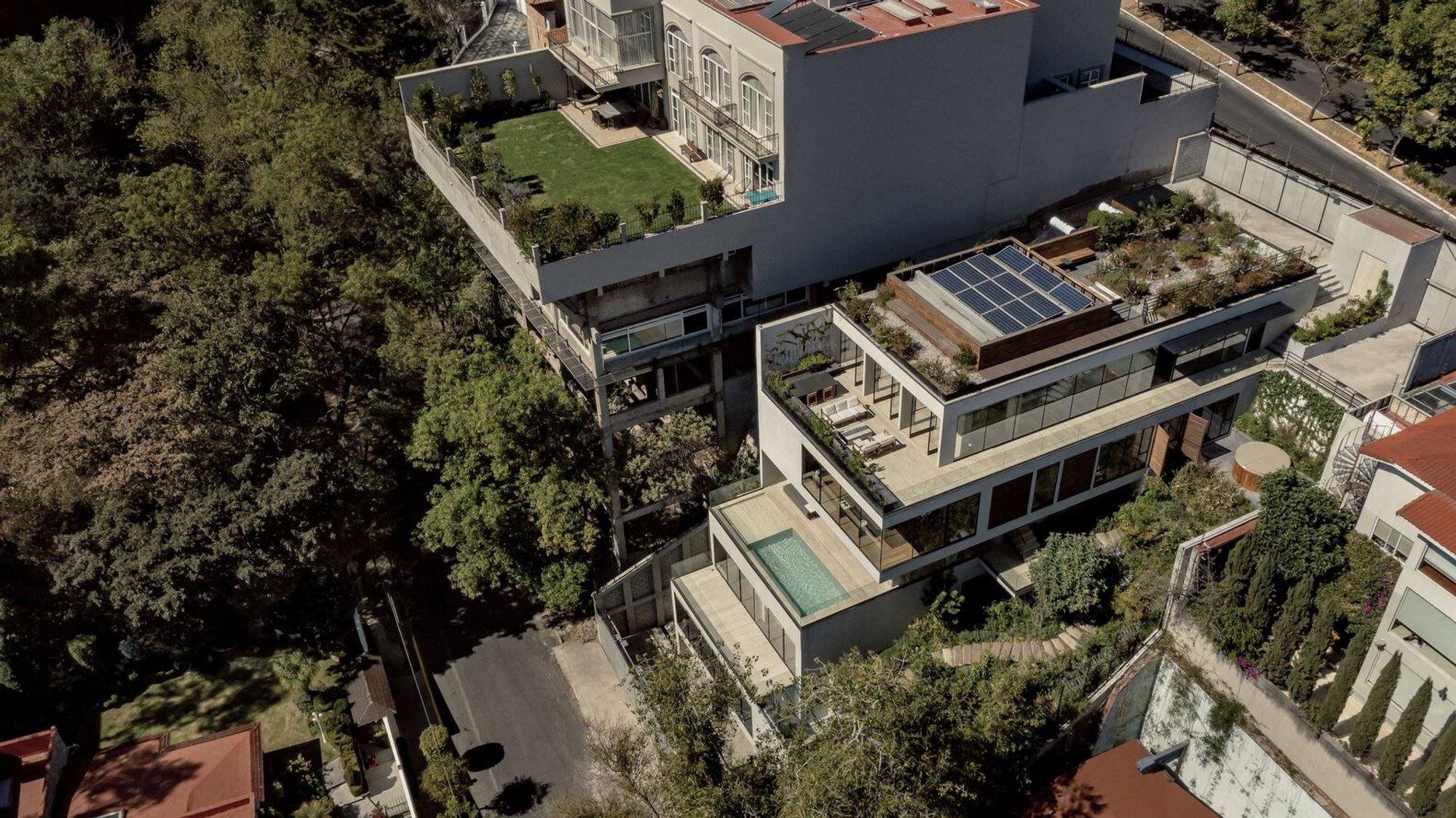 Madre House by Taller David Dana: A Sculptural Concrete Residence in Mexico City