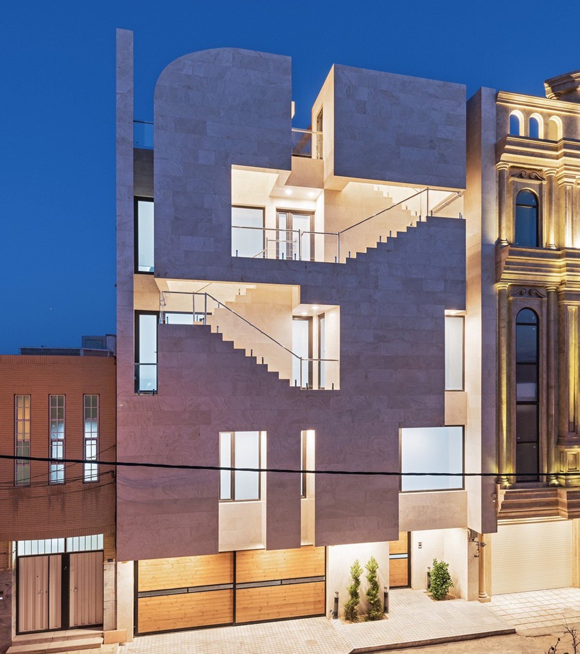 Iran-Zamin Office Building by Awe Office: A Modern Interpretation of Yazd’s Architectural Heritage