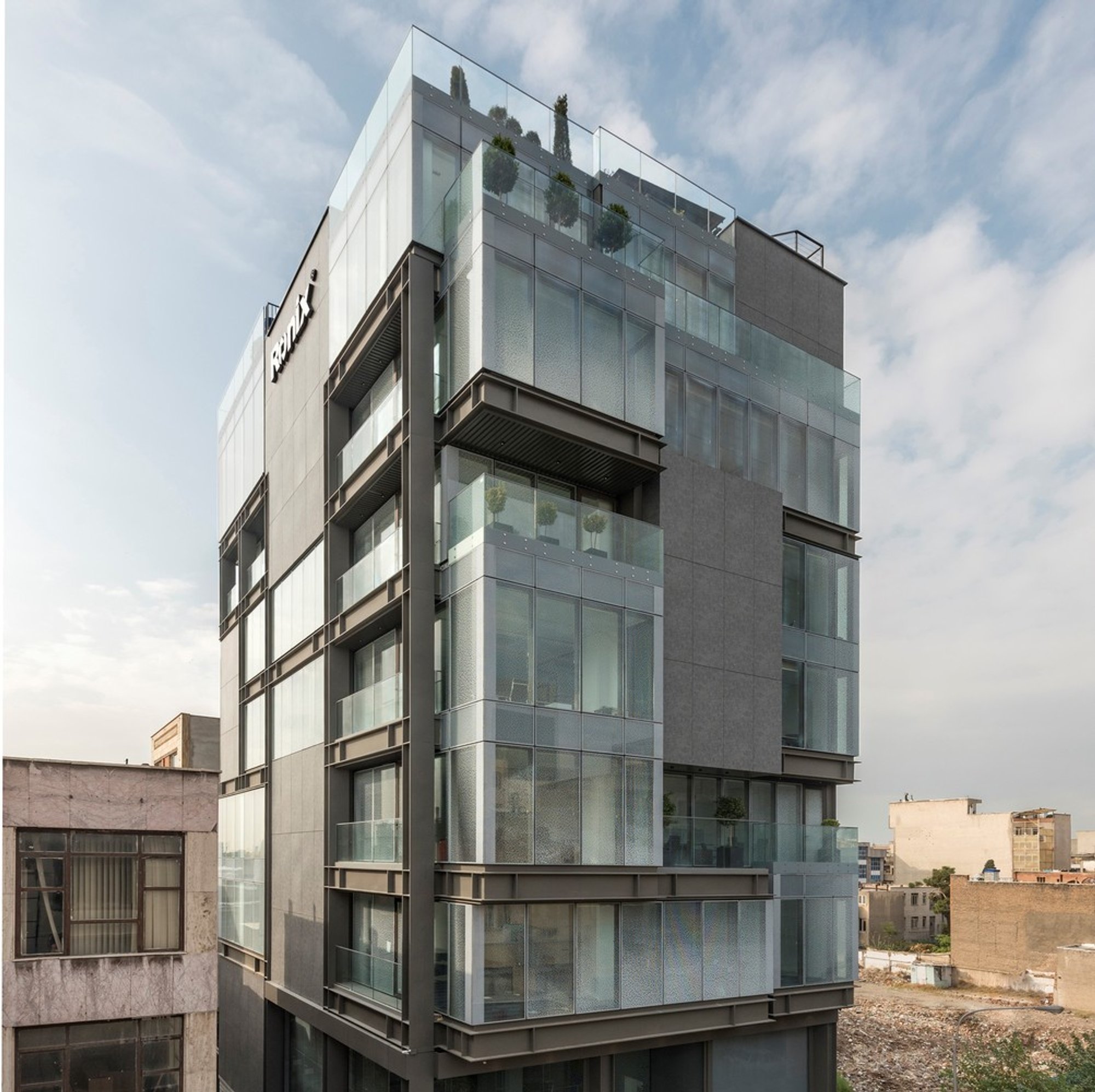 Ronix Office Building by Pargar Architecture and Design Studio: A Fusion of Industrial and Office Aesthetics