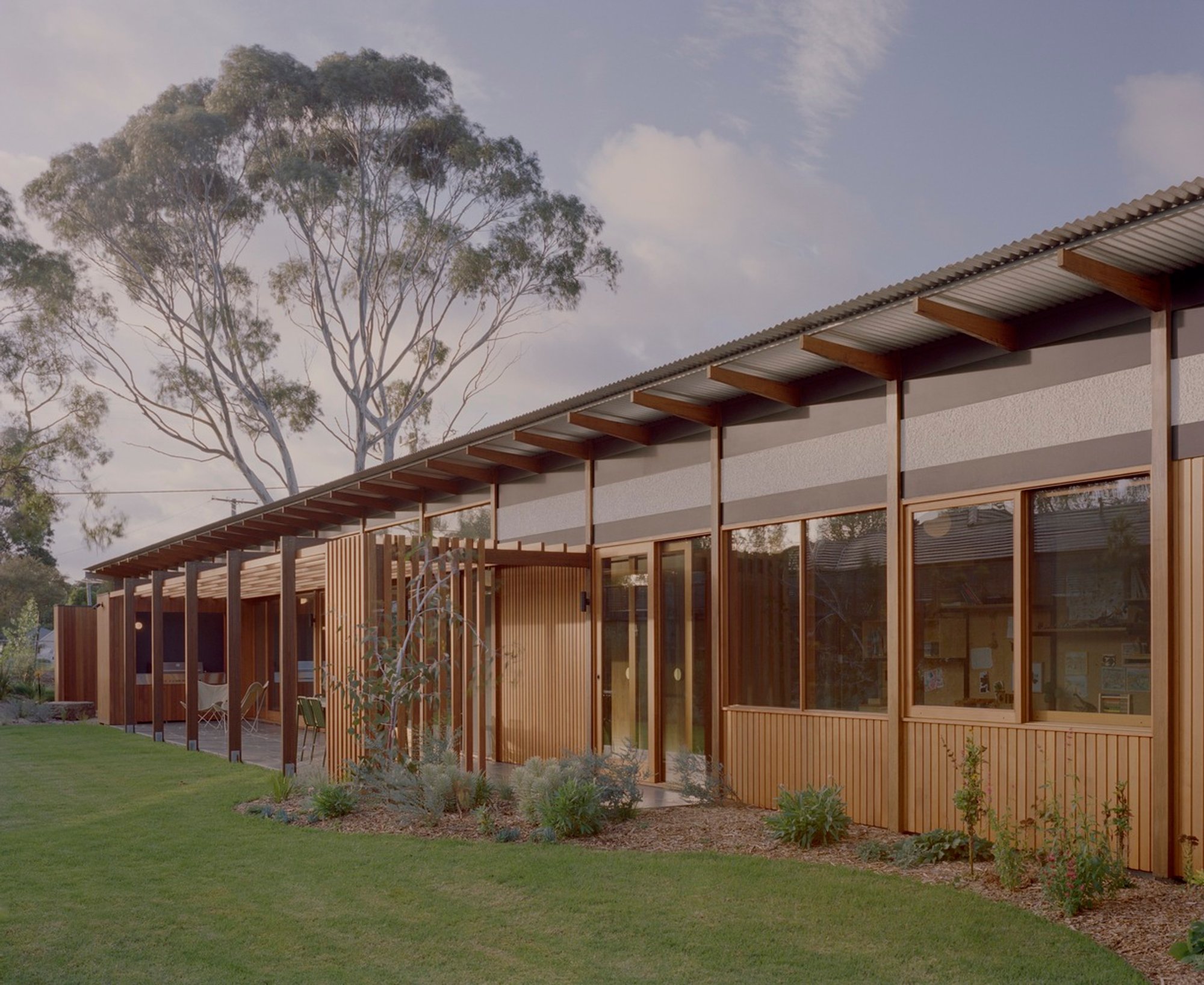 Stumpy Gully House: A Thoughtful Architectural Response to Regional Living