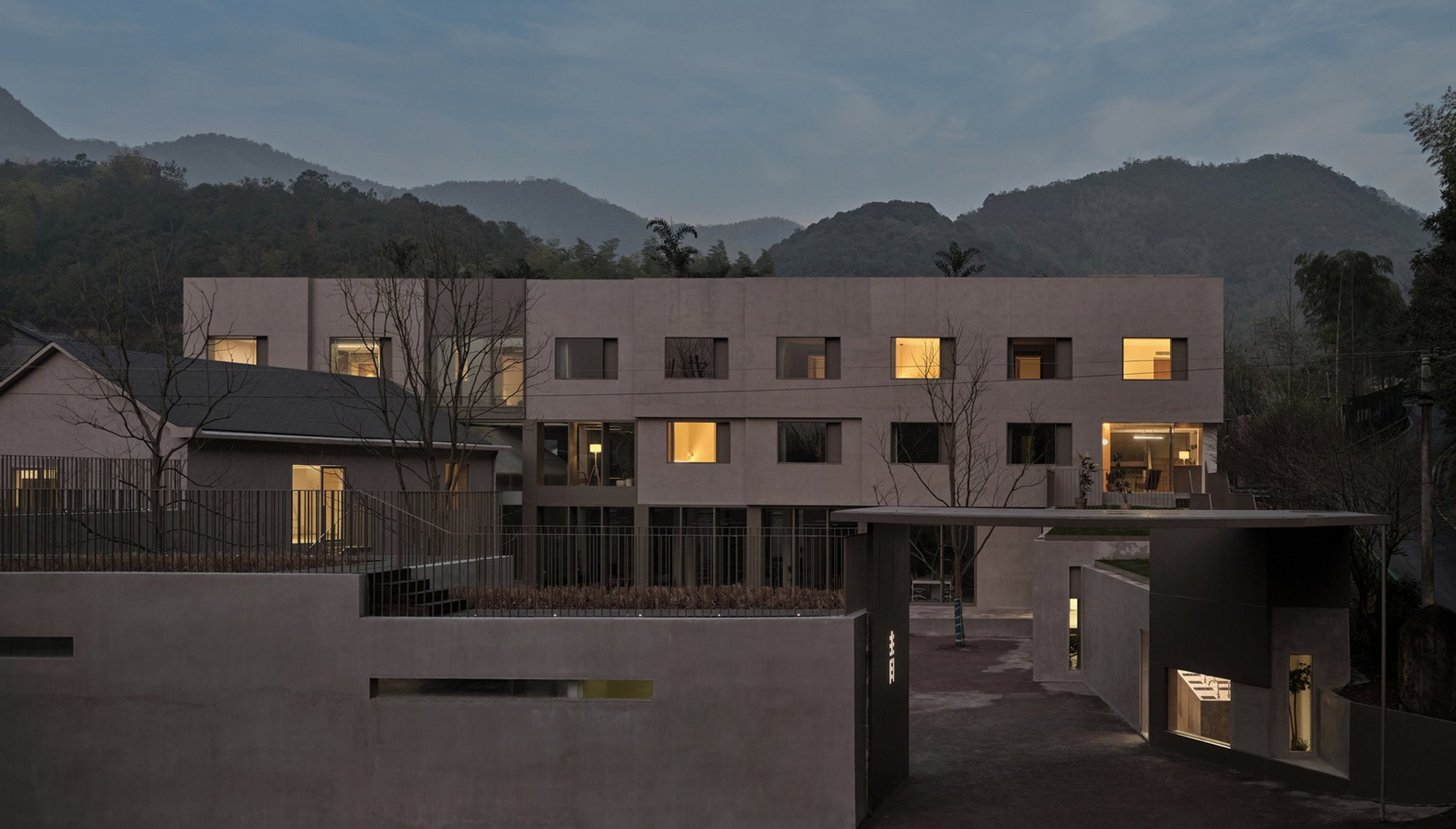 Terraced Courtyard by TEAM_BLDG: A Harmonious Co-Living and Co-Working Space in Hangzhou