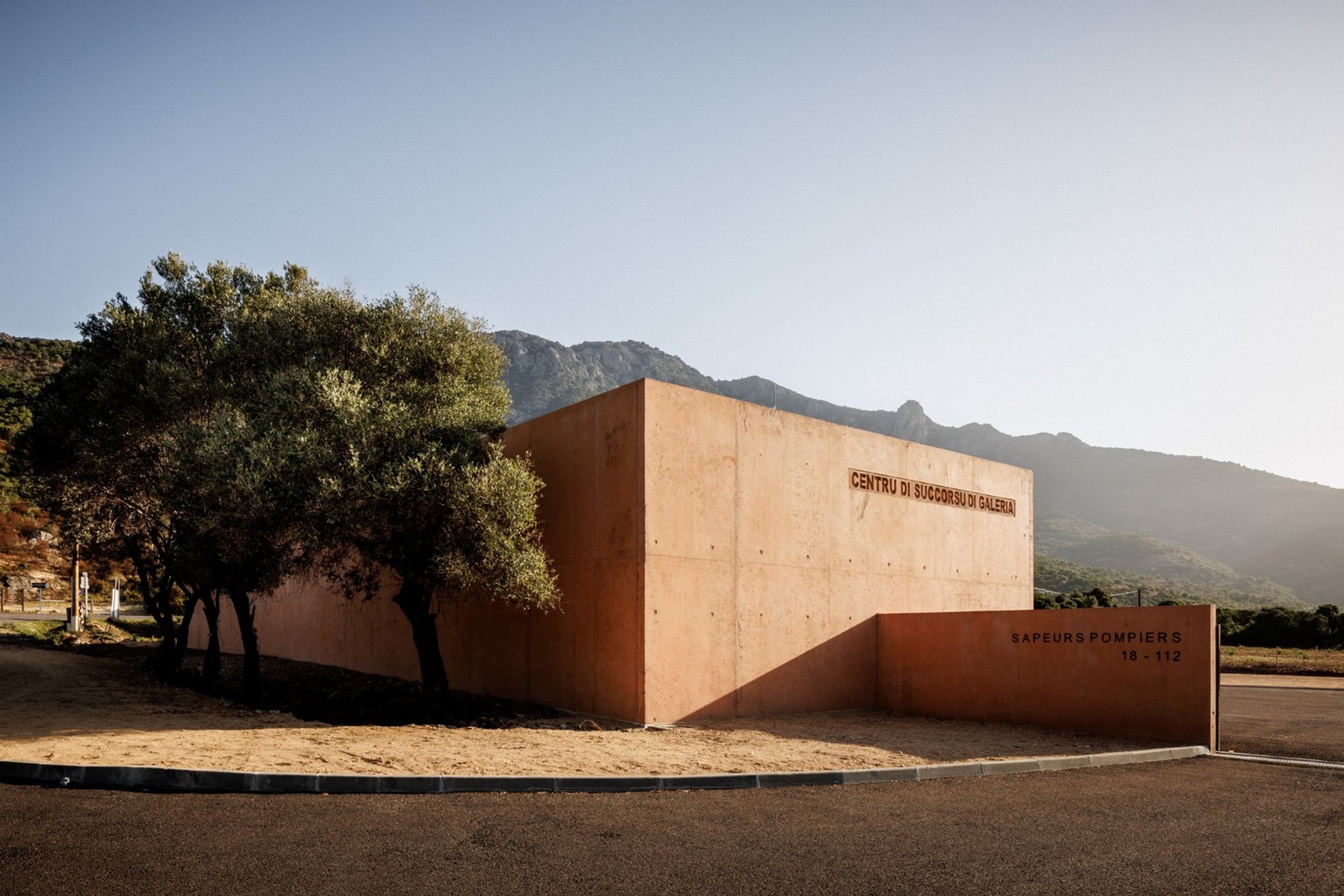 Galeria Emergency Center: A Landmark in Modern Fire Station Architecture