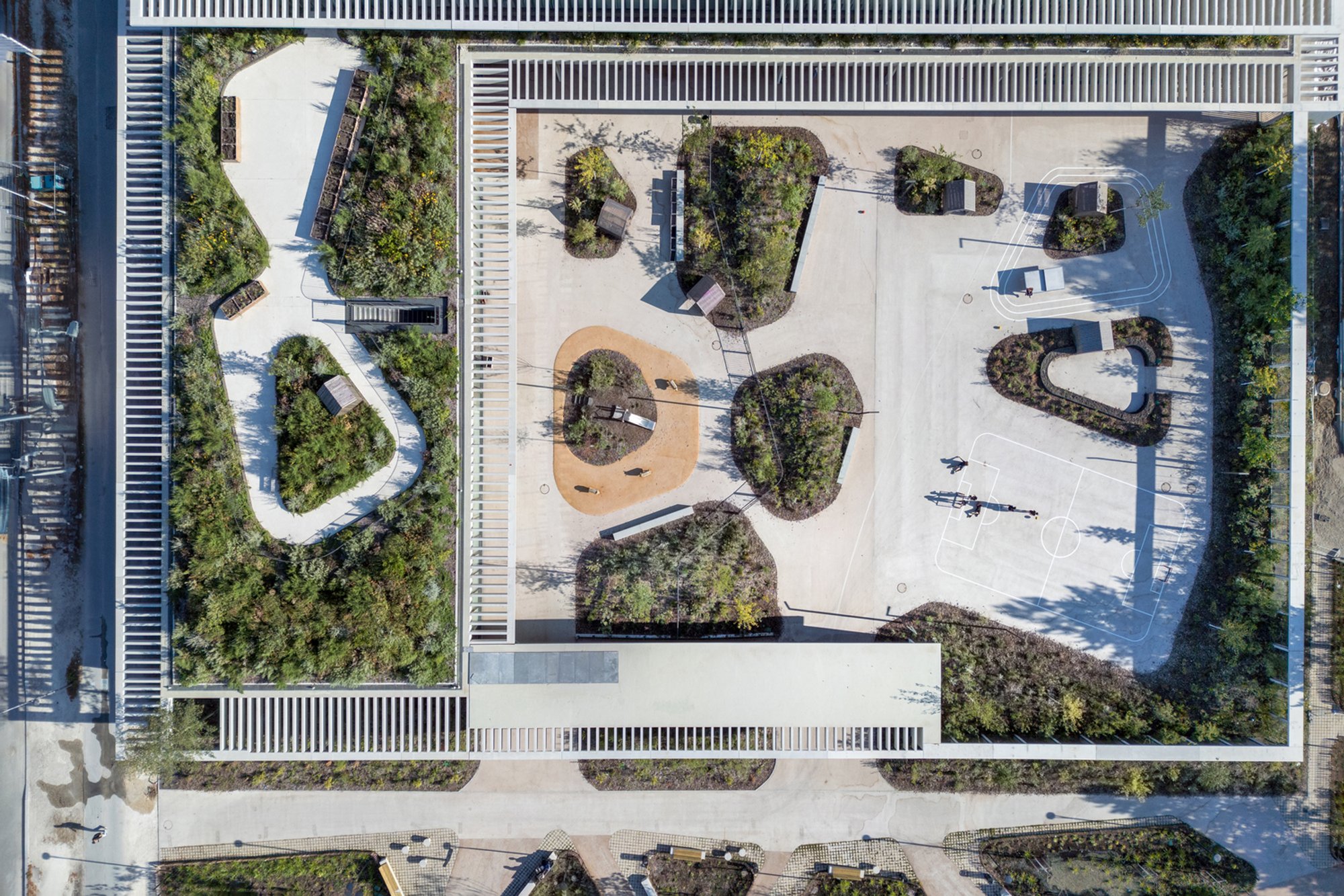 Louise Michel School Complex: A Sustainable and Community-Centered Educational Hub in Bordeaux